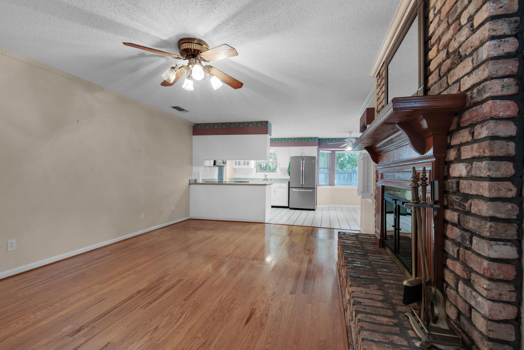 BAYOU WOODS 4TH ADD - Residential