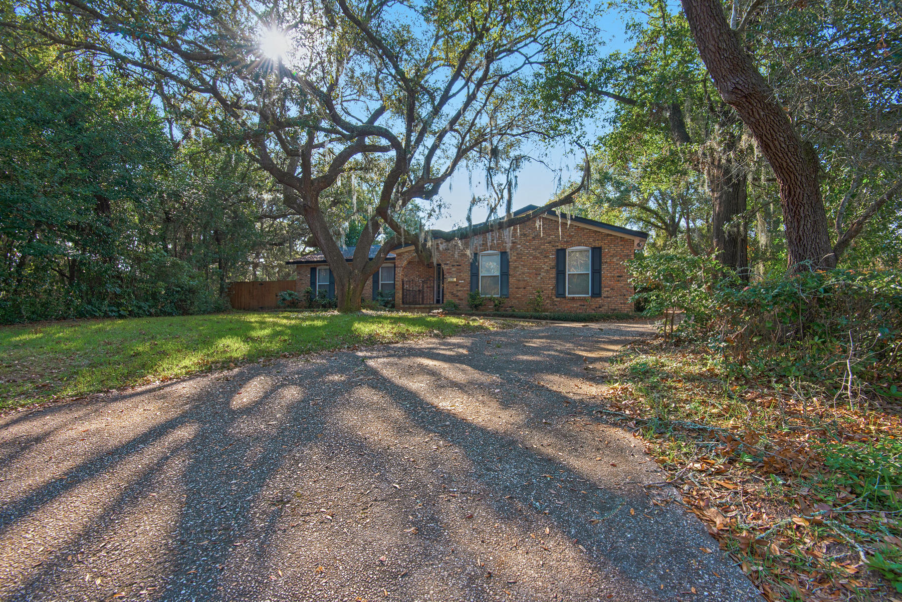 BAYOU WOODS 4TH ADD - Residential