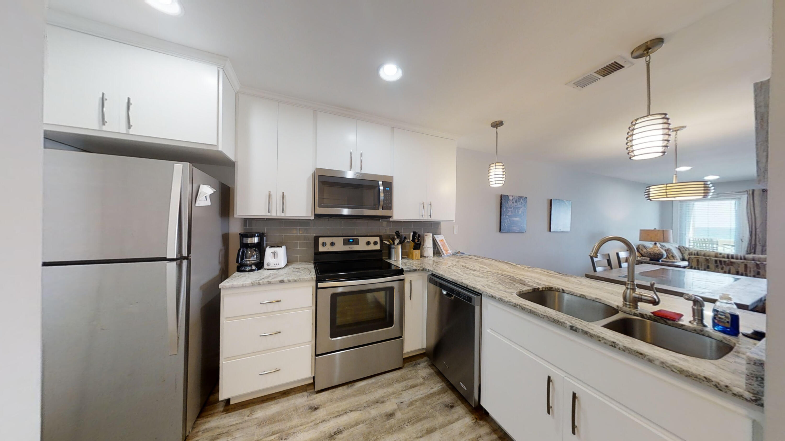 RAMSGATE HARBOUR PH 3 CONDO - Residential