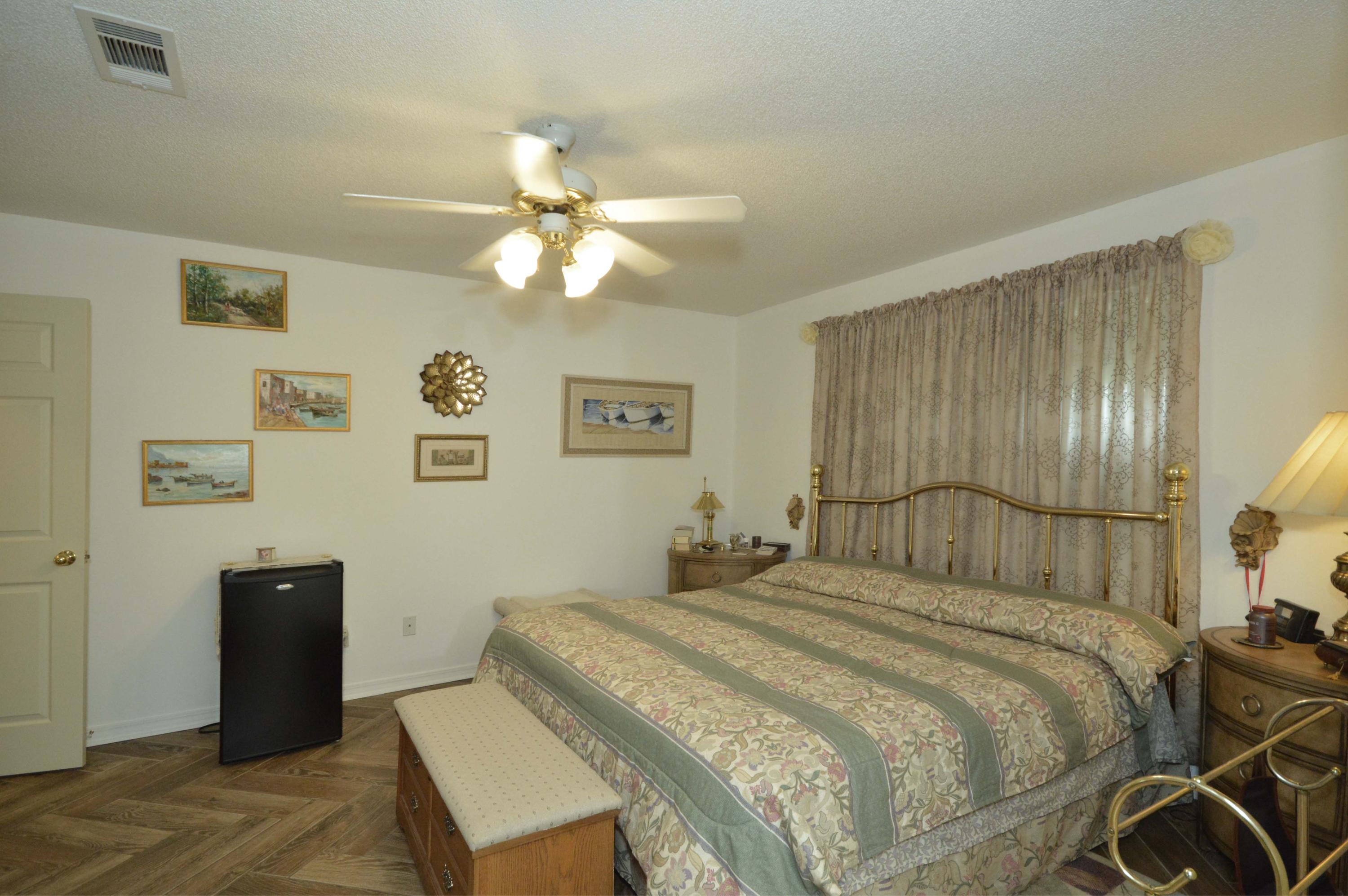 MARION OAKS - Residential