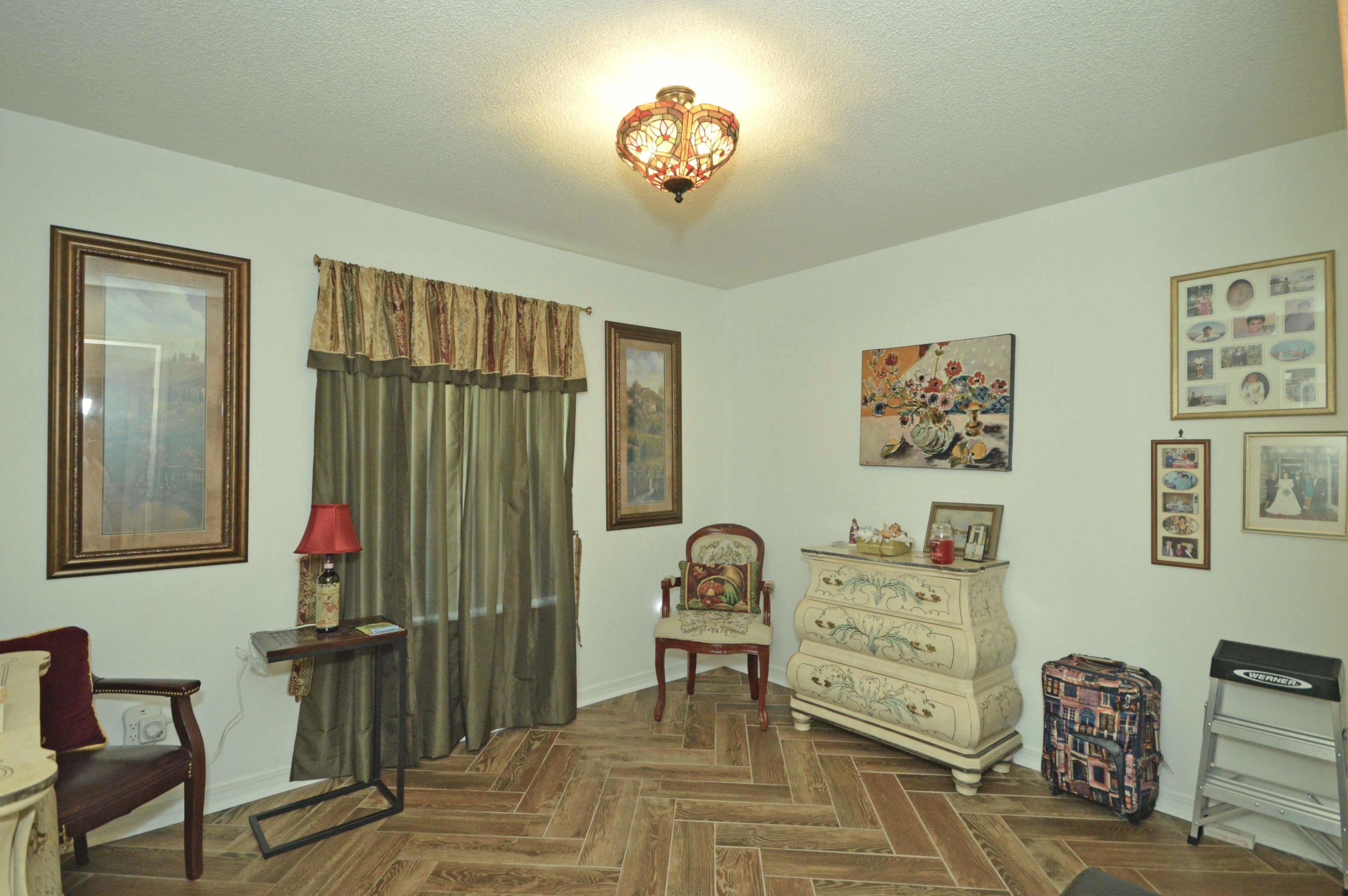 MARION OAKS - Residential