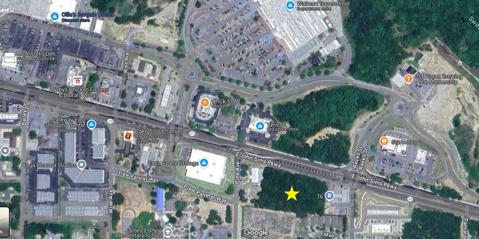 Great commercial opportunity on Niceville's main corridor! 42,000 AADTList price on a ground lease is $99,000 annually.