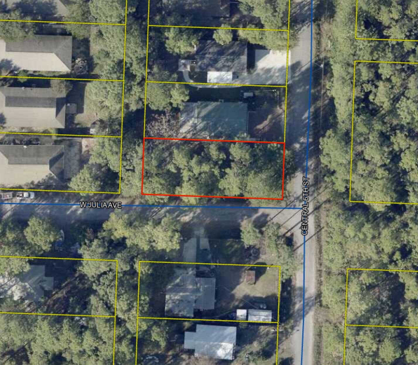 Build your Santa Rosa Beach home here!  Just a short drive to the bay, the beach and all 30A has to offer.   Cleared lot close to Cessna landing as well. Great corner lot with frontage on either Julia Ave or Central 6th depending on your house plan. Don't miss this opportunity to own your piece of South Walton!Water and Sewer are available on the street.