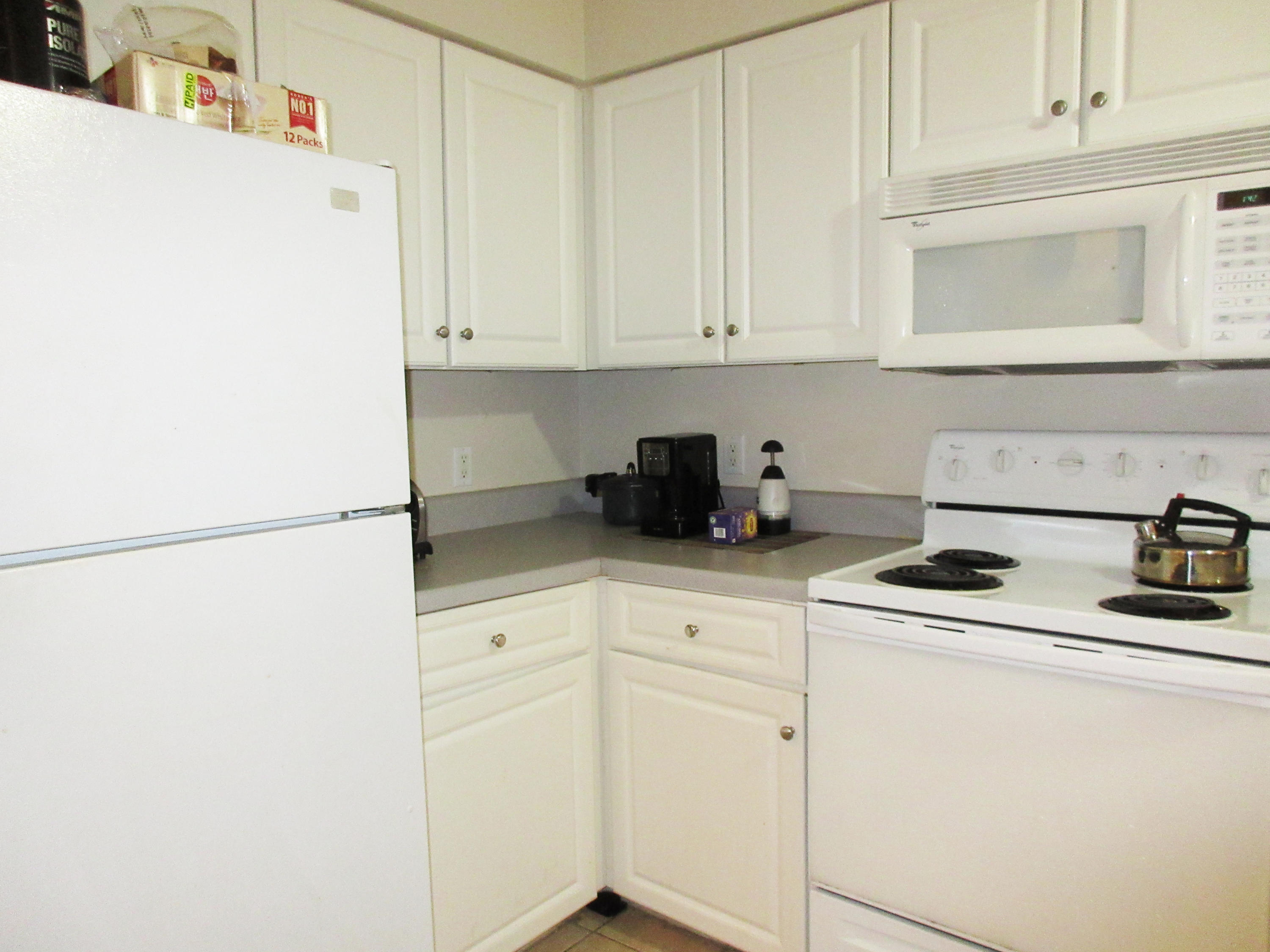 FLORIDA CLUB - Residential Lease