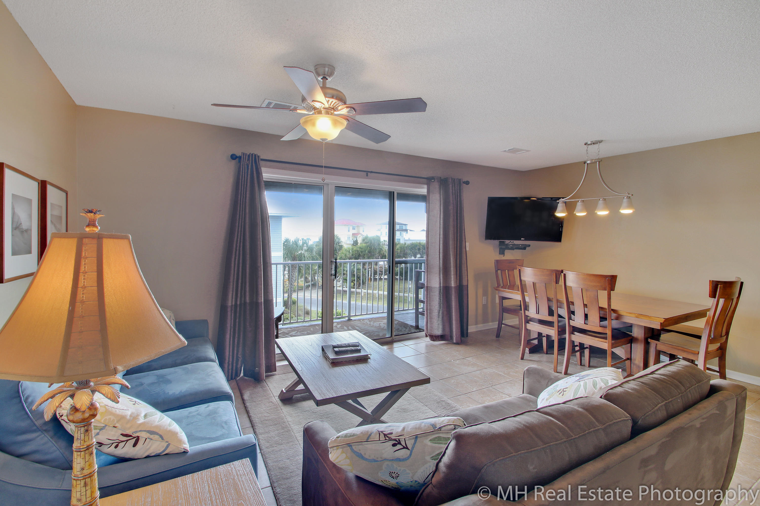 BEACHSIDE VILLAS CONDO - Residential