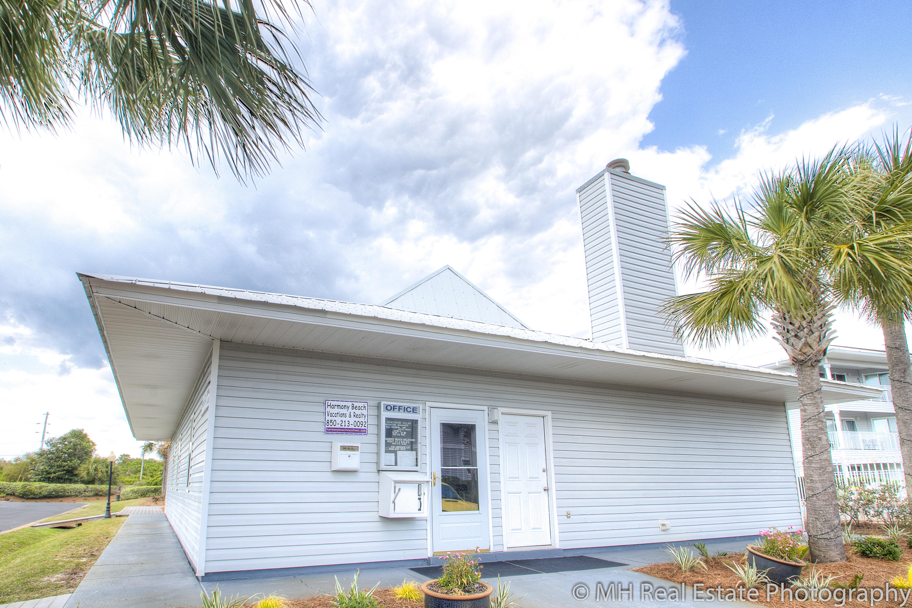 BEACHSIDE VILLAS CONDO - Residential