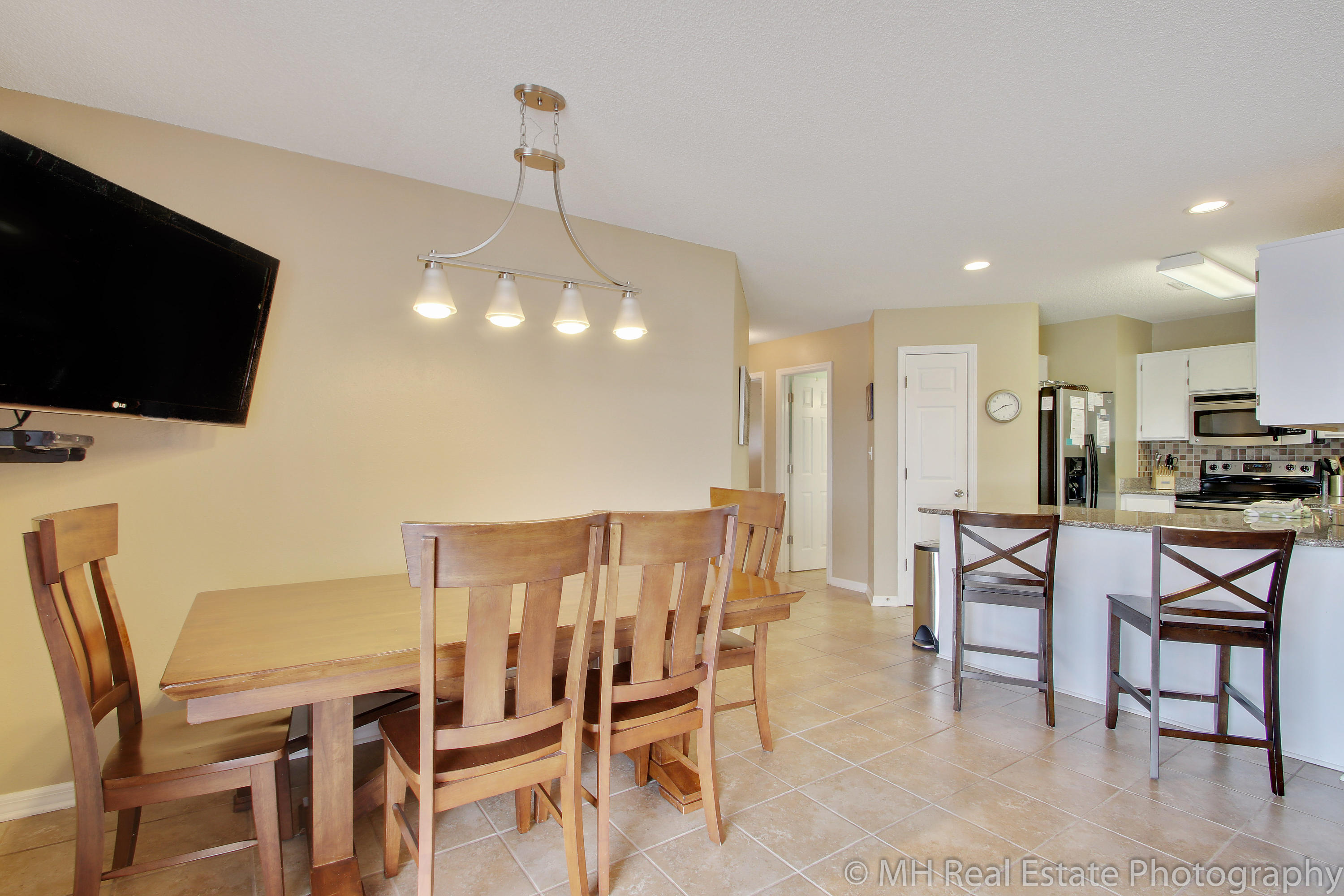 BEACHSIDE VILLAS CONDO - Residential