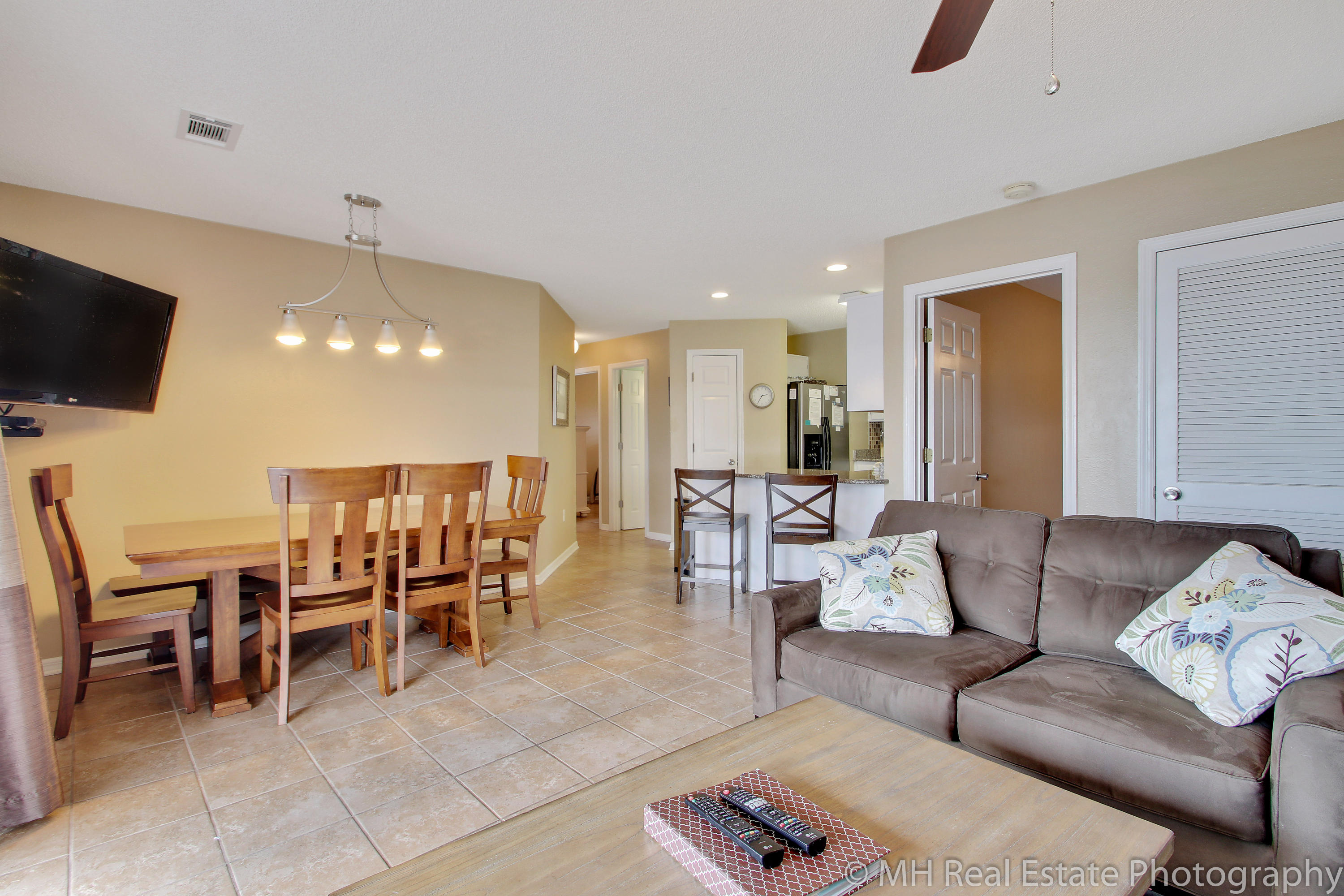 BEACHSIDE VILLAS CONDO - Residential