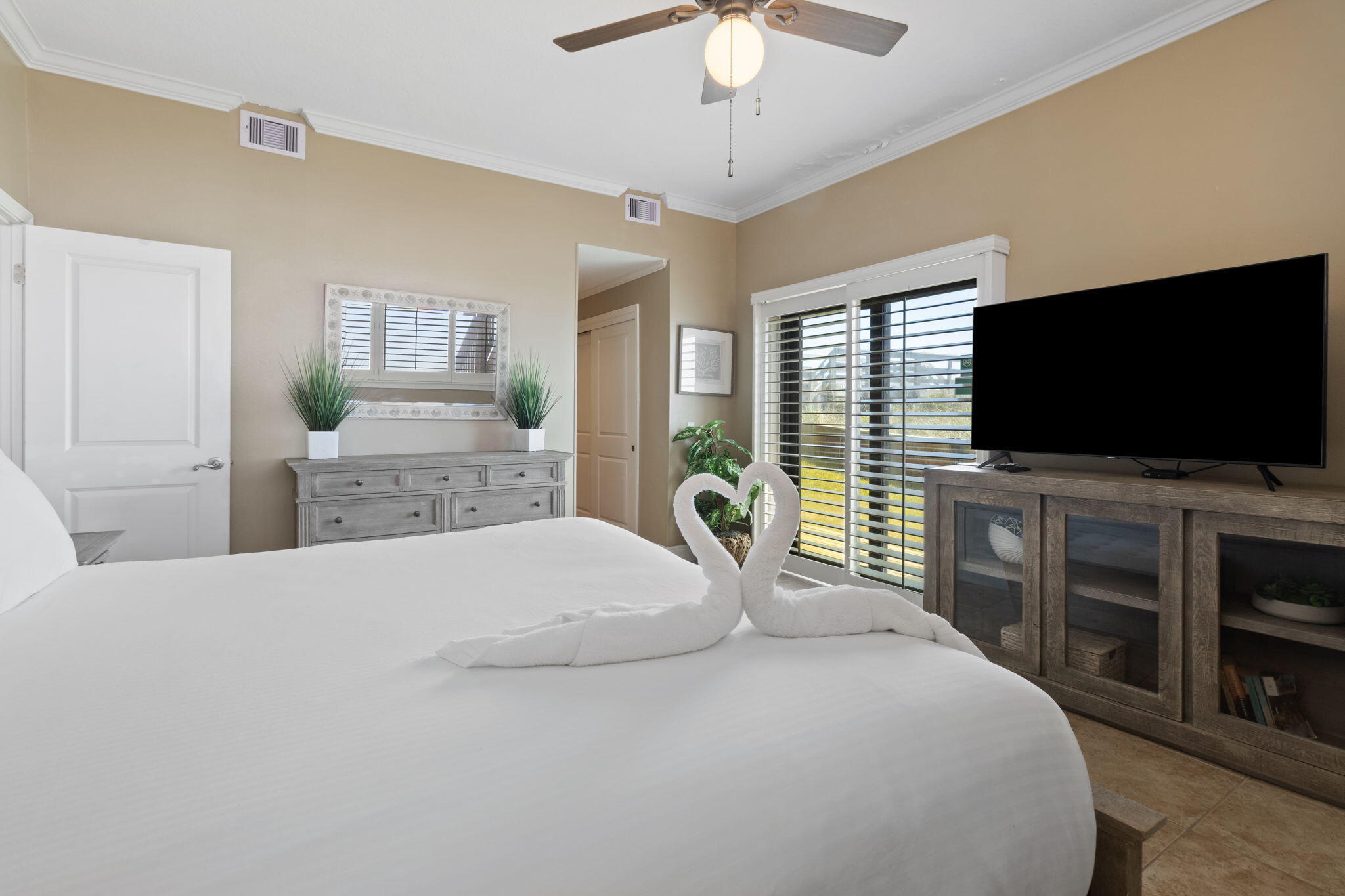 MAINSAIL CONDO PH 1 - Residential