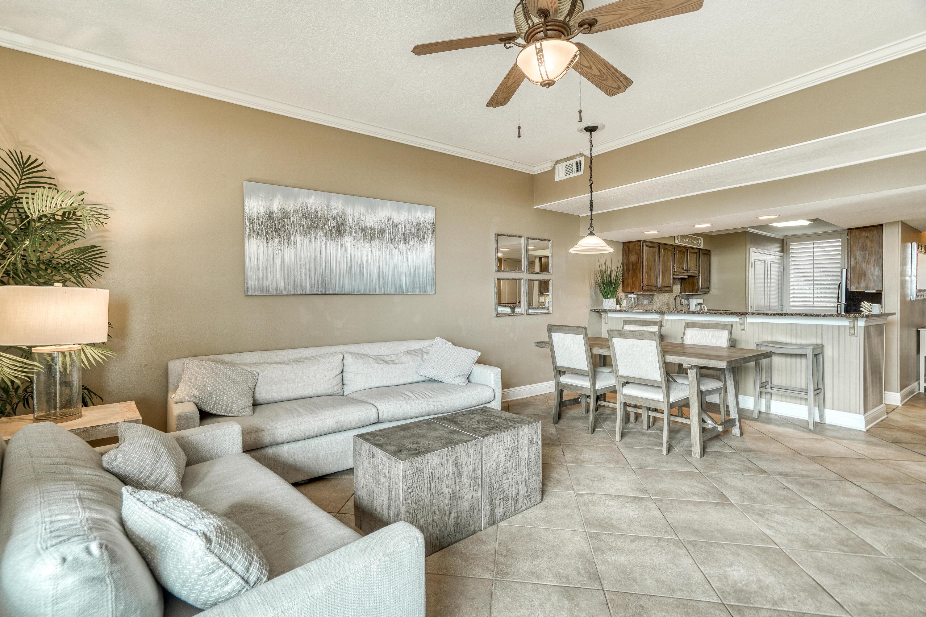 MAINSAIL CONDO PH 1 - Residential