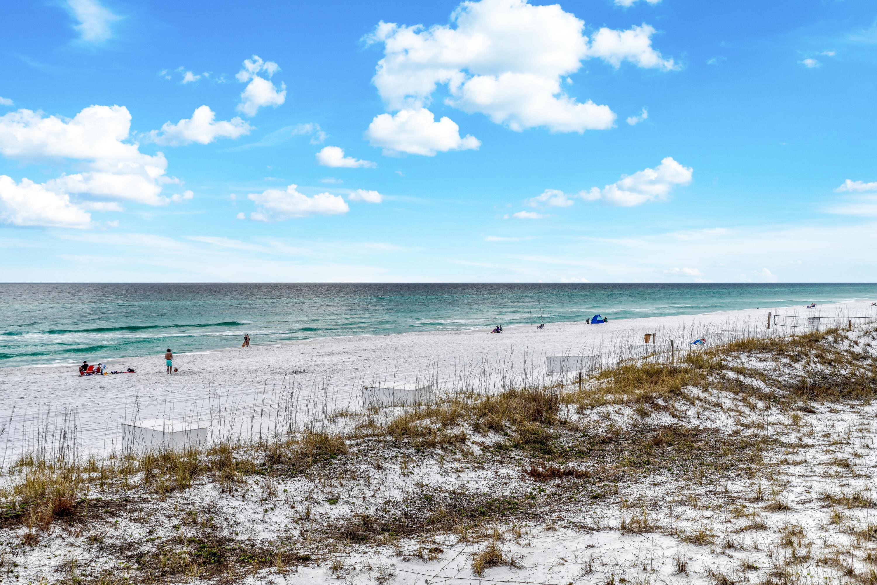 MAINSAIL CONDO PH 1 - Residential