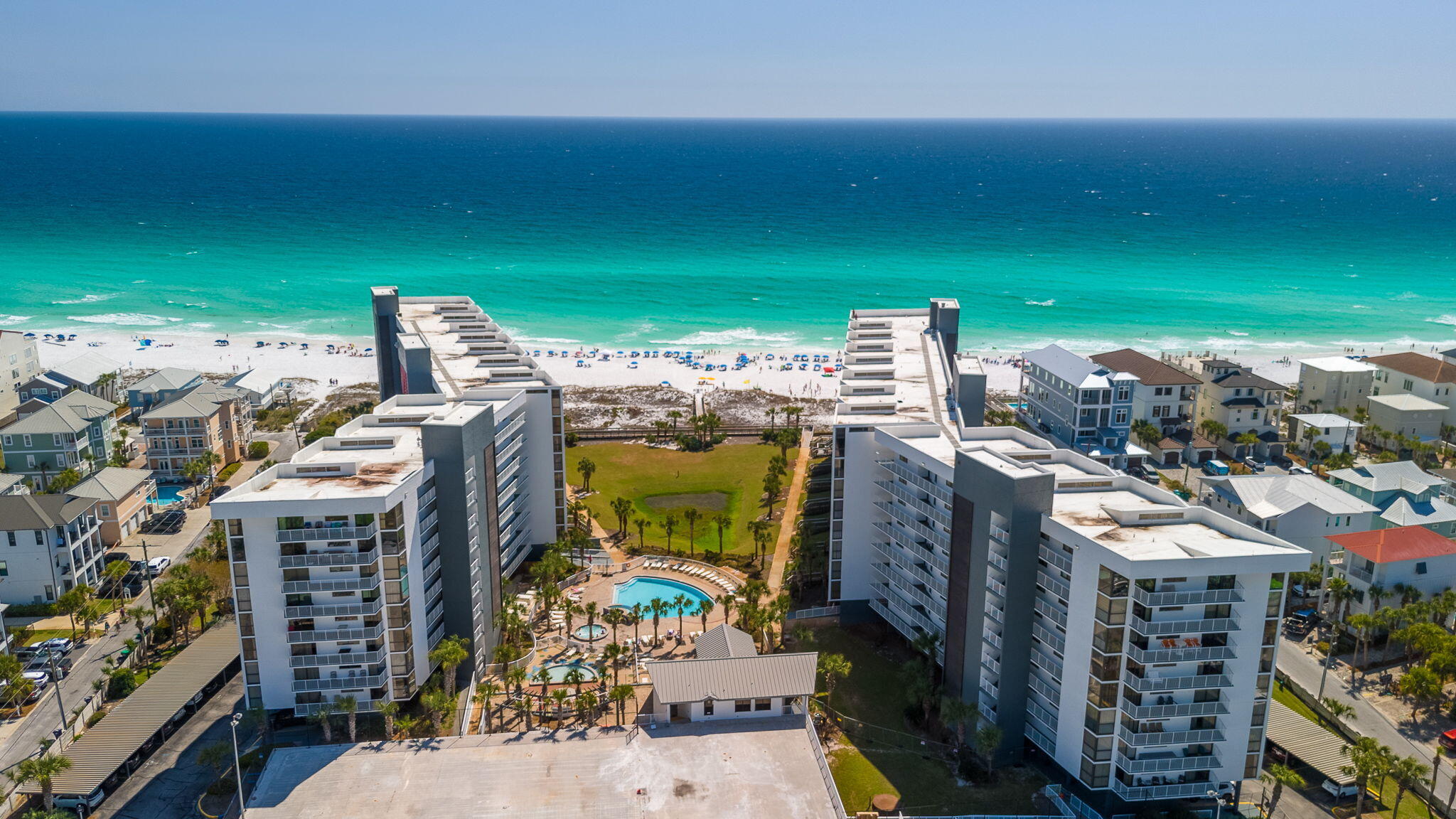 MAINSAIL CONDO PH 1 - Residential