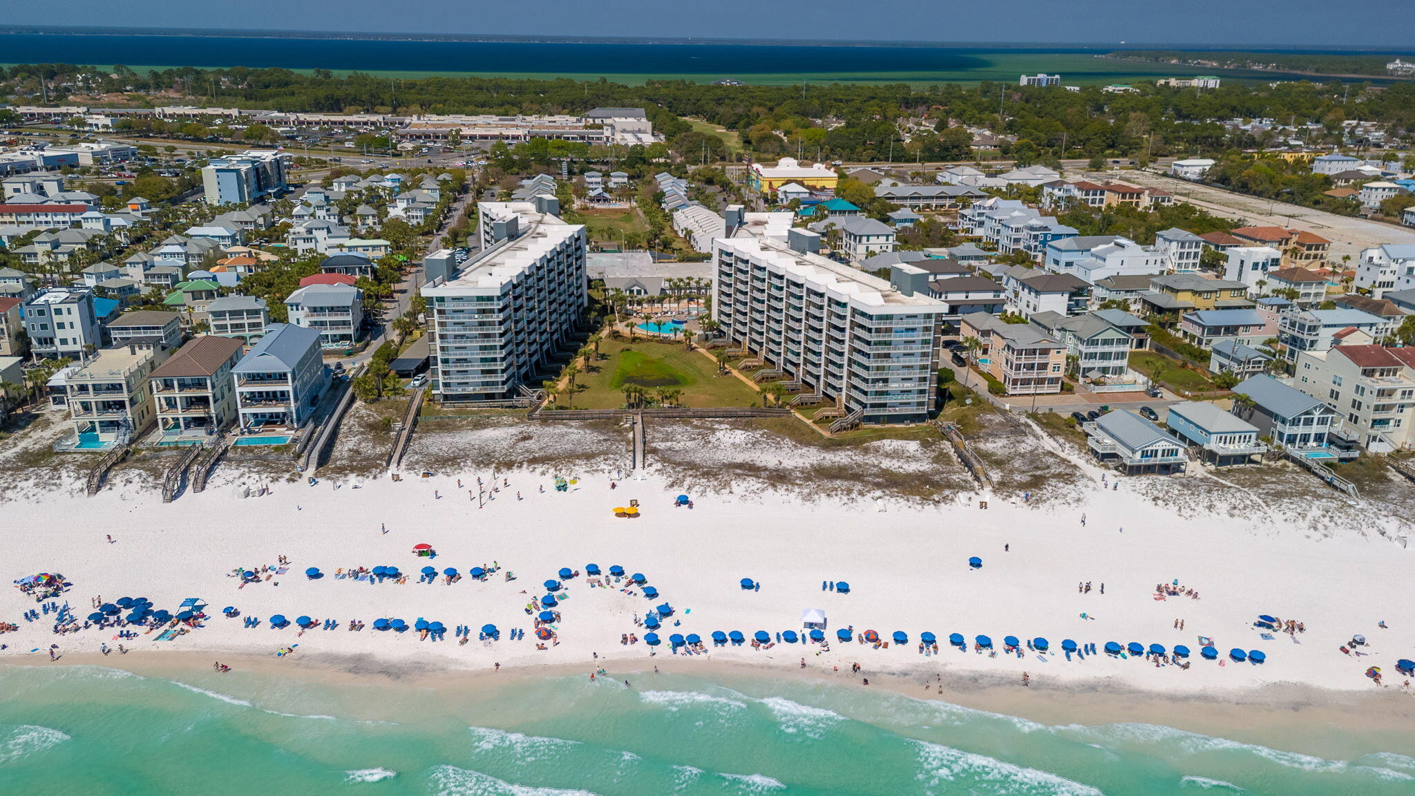 MAINSAIL CONDO PH 1 - Residential