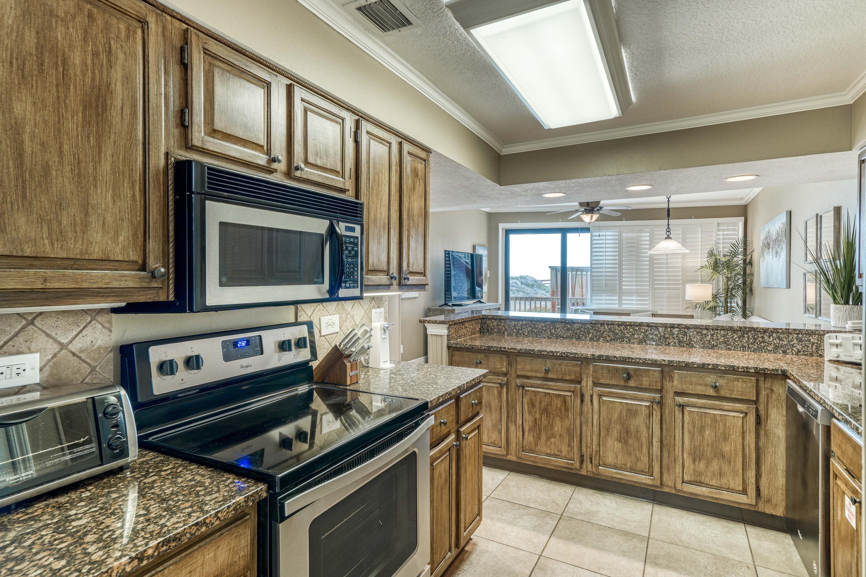 MAINSAIL CONDO PH 1 - Residential