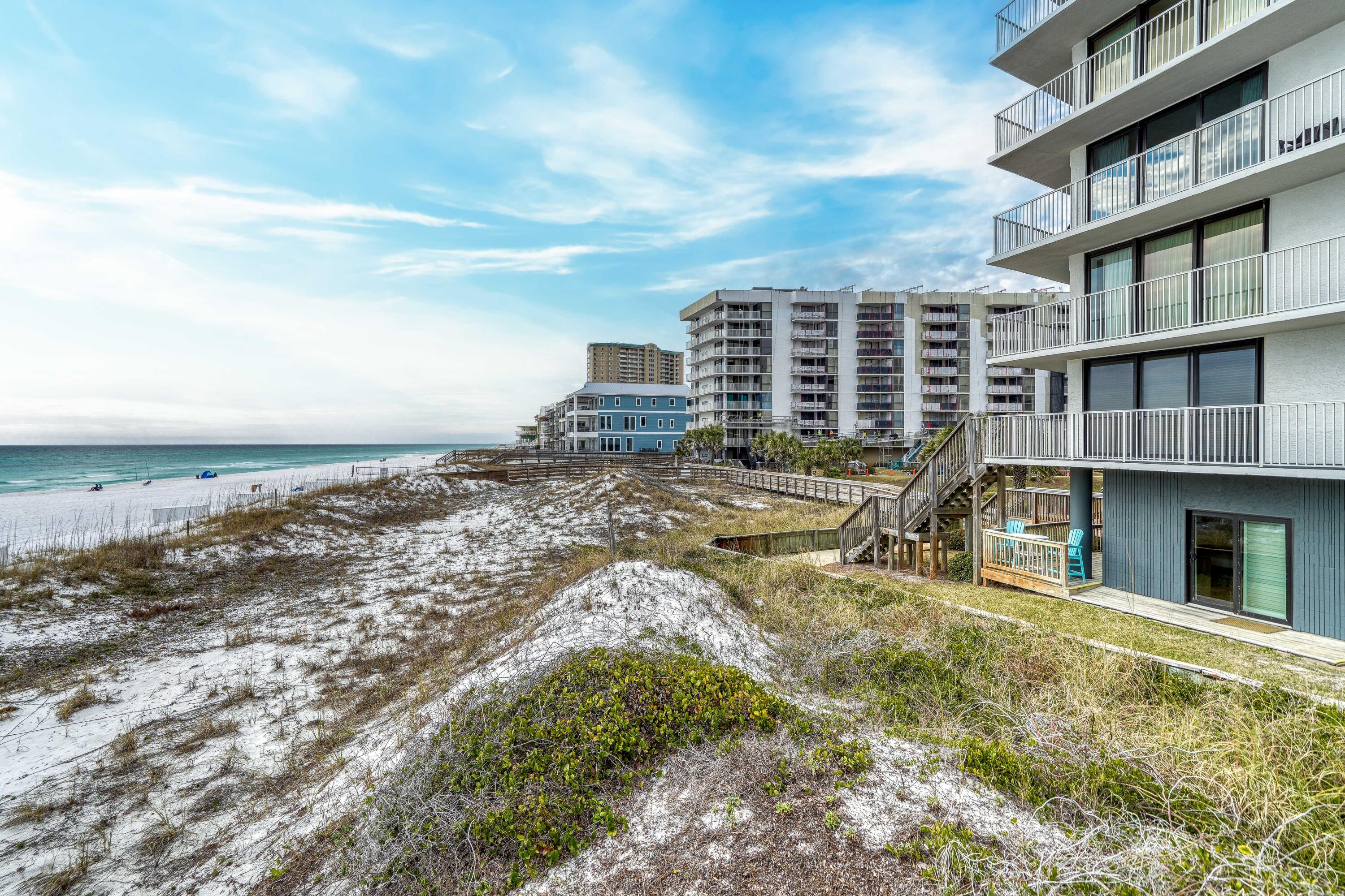 MAINSAIL CONDO PH 1 - Residential