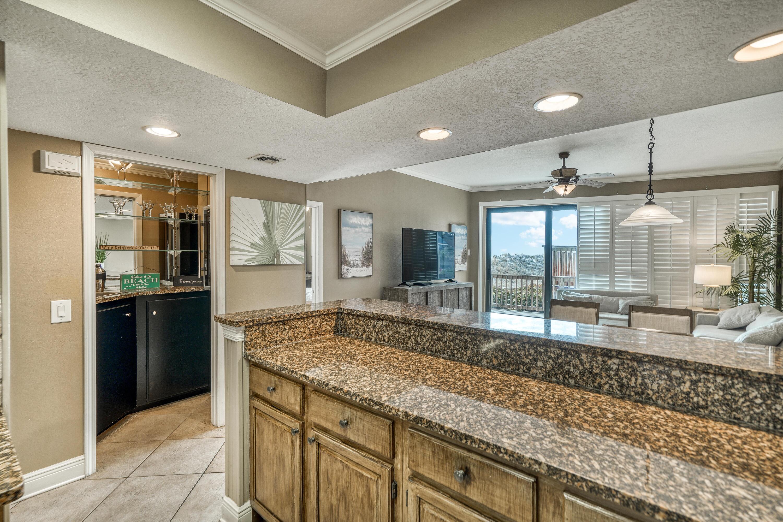 MAINSAIL CONDO PH 1 - Residential