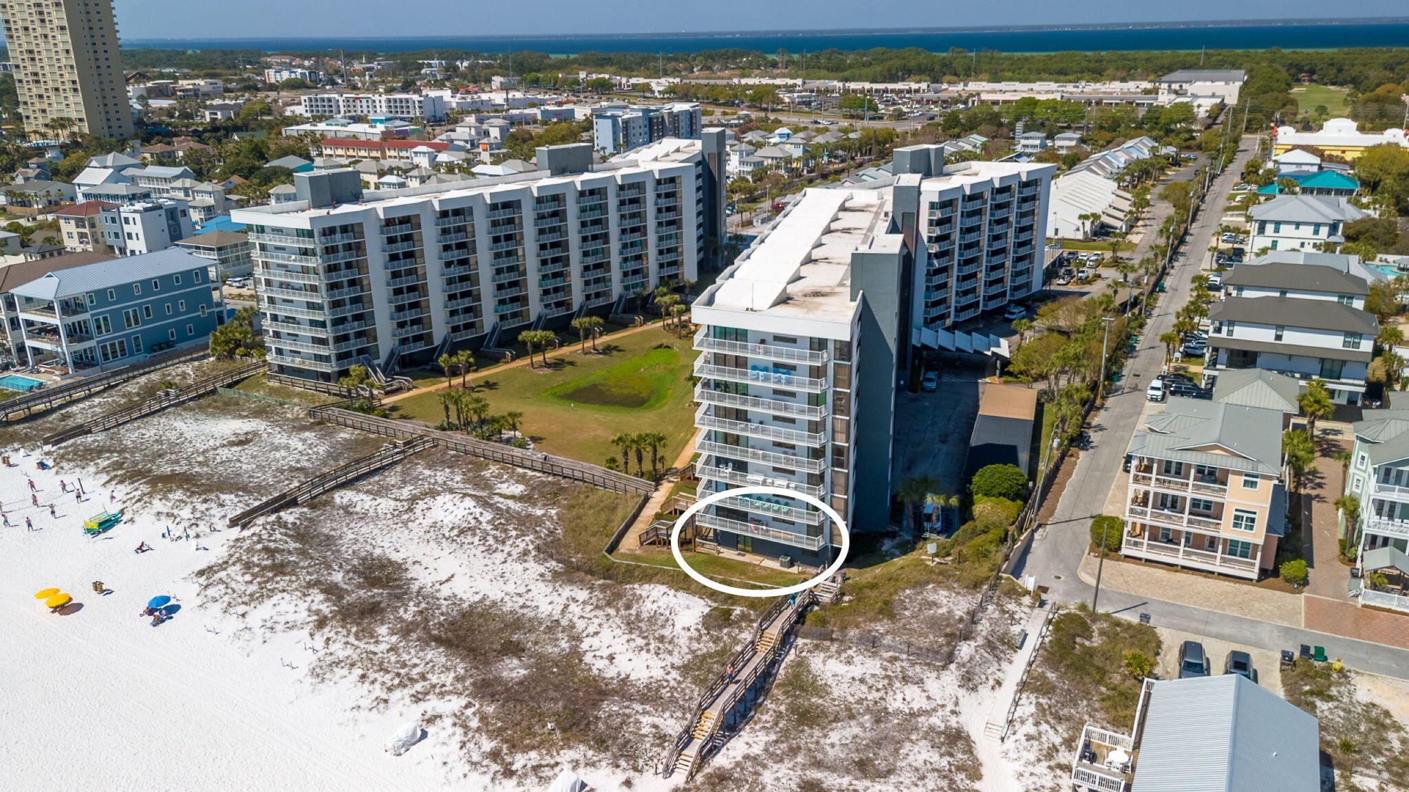 MAINSAIL CONDO PH 1 - Residential