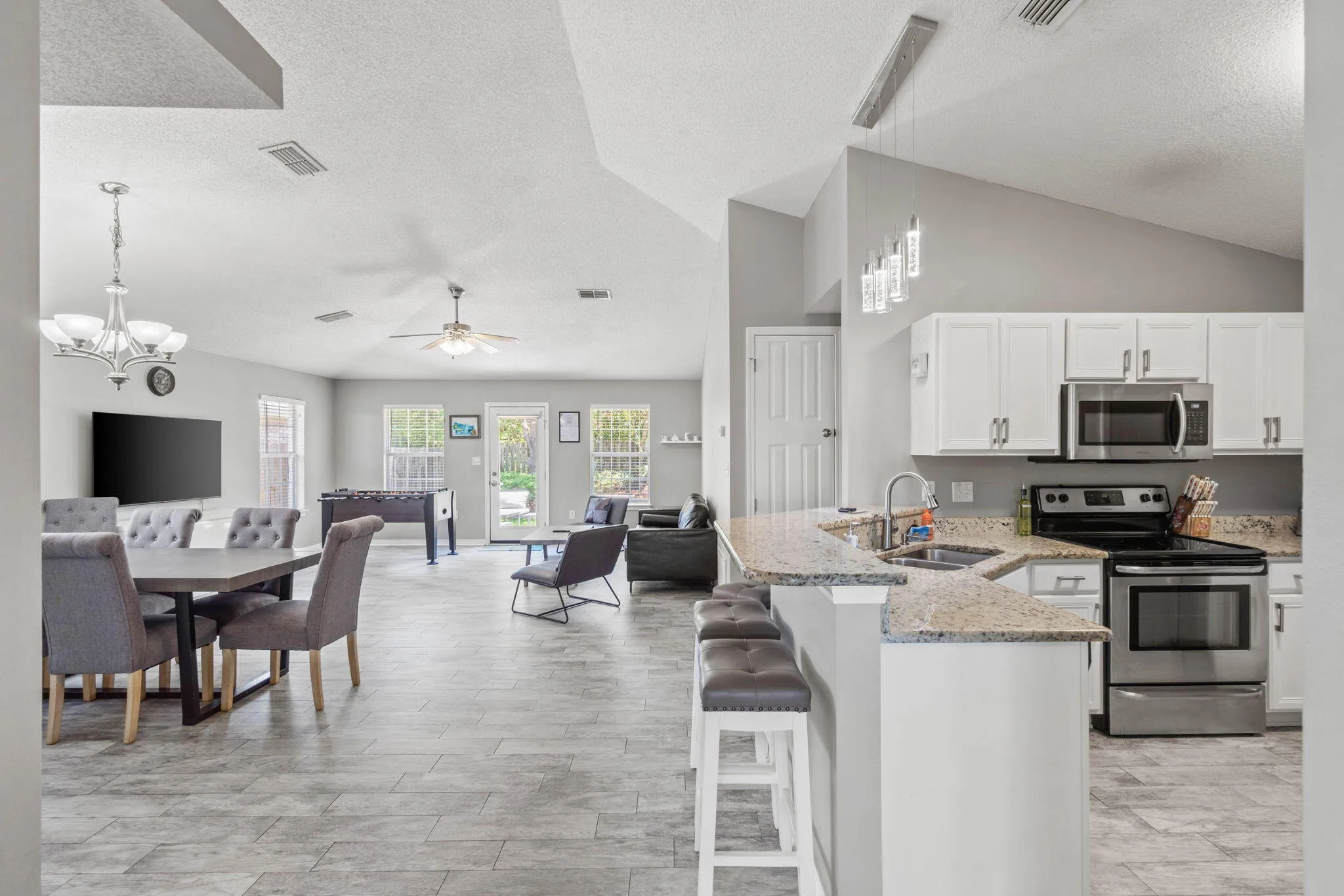 Miramar Beach, Florida 32550, United States, 3 Bedrooms Bedrooms, ,2 BathroomsBathrooms,Residential,Active,131394