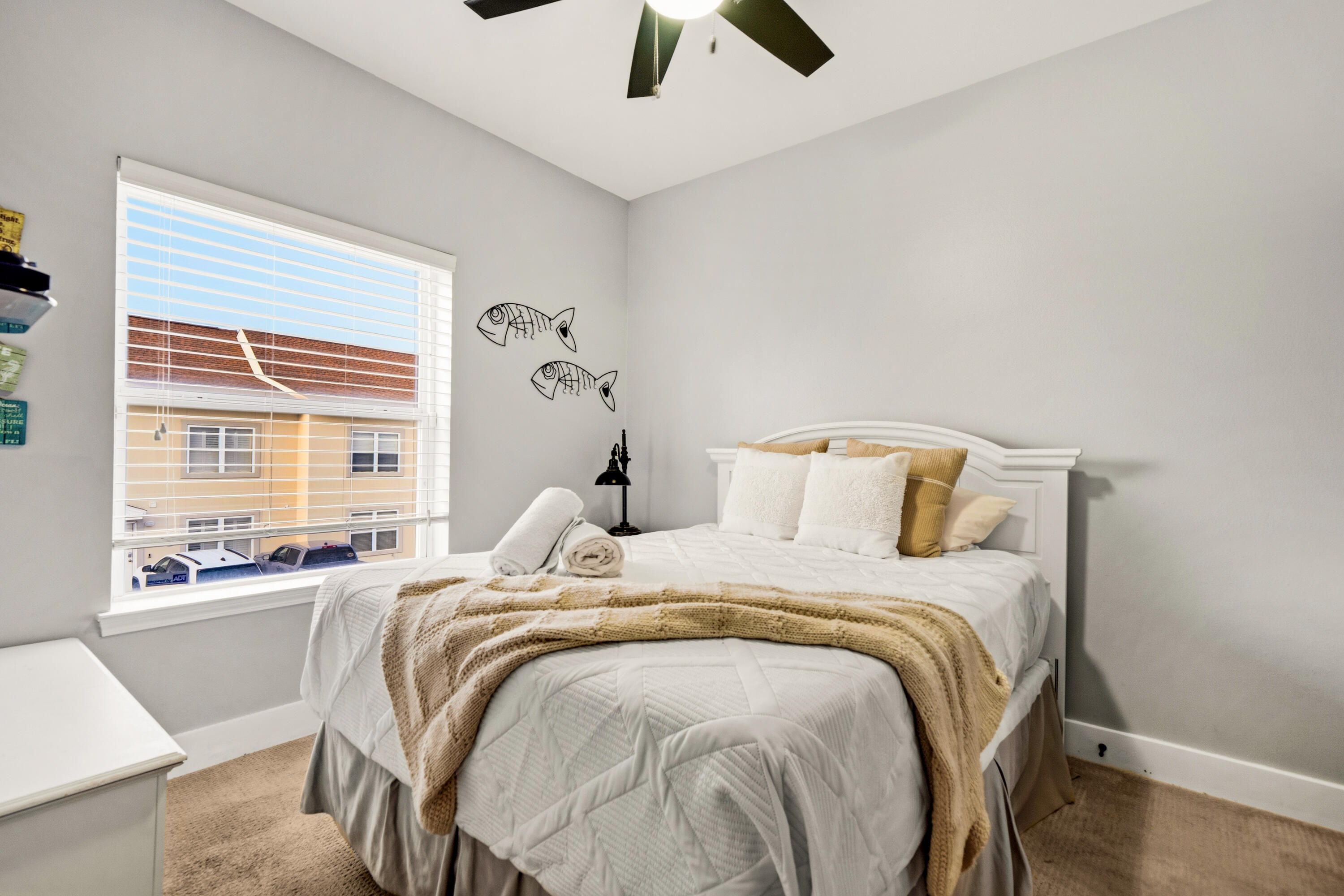 Royal Seaesta - Residential