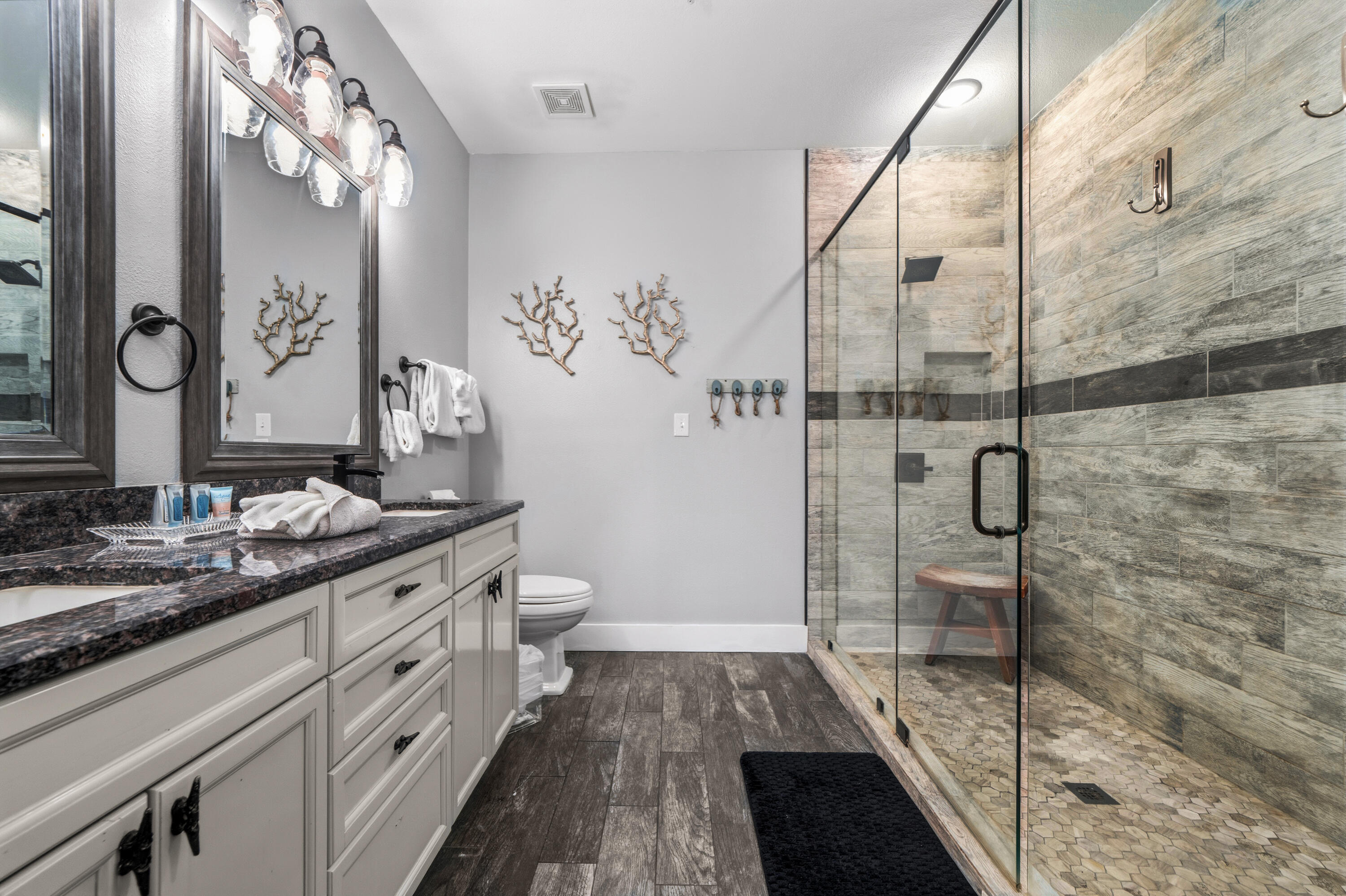 Royal Seaesta - Residential