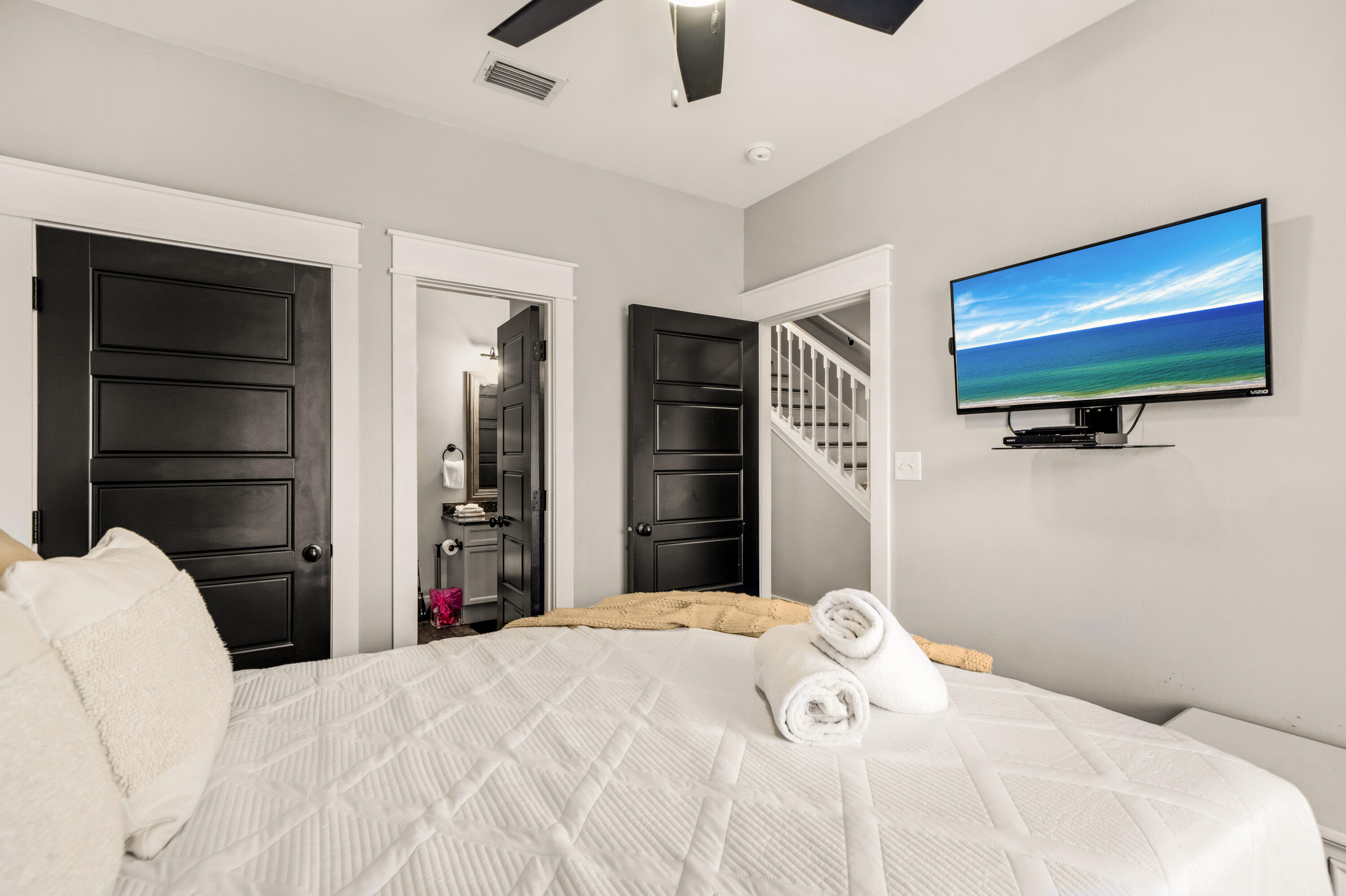 Royal Seaesta - Residential