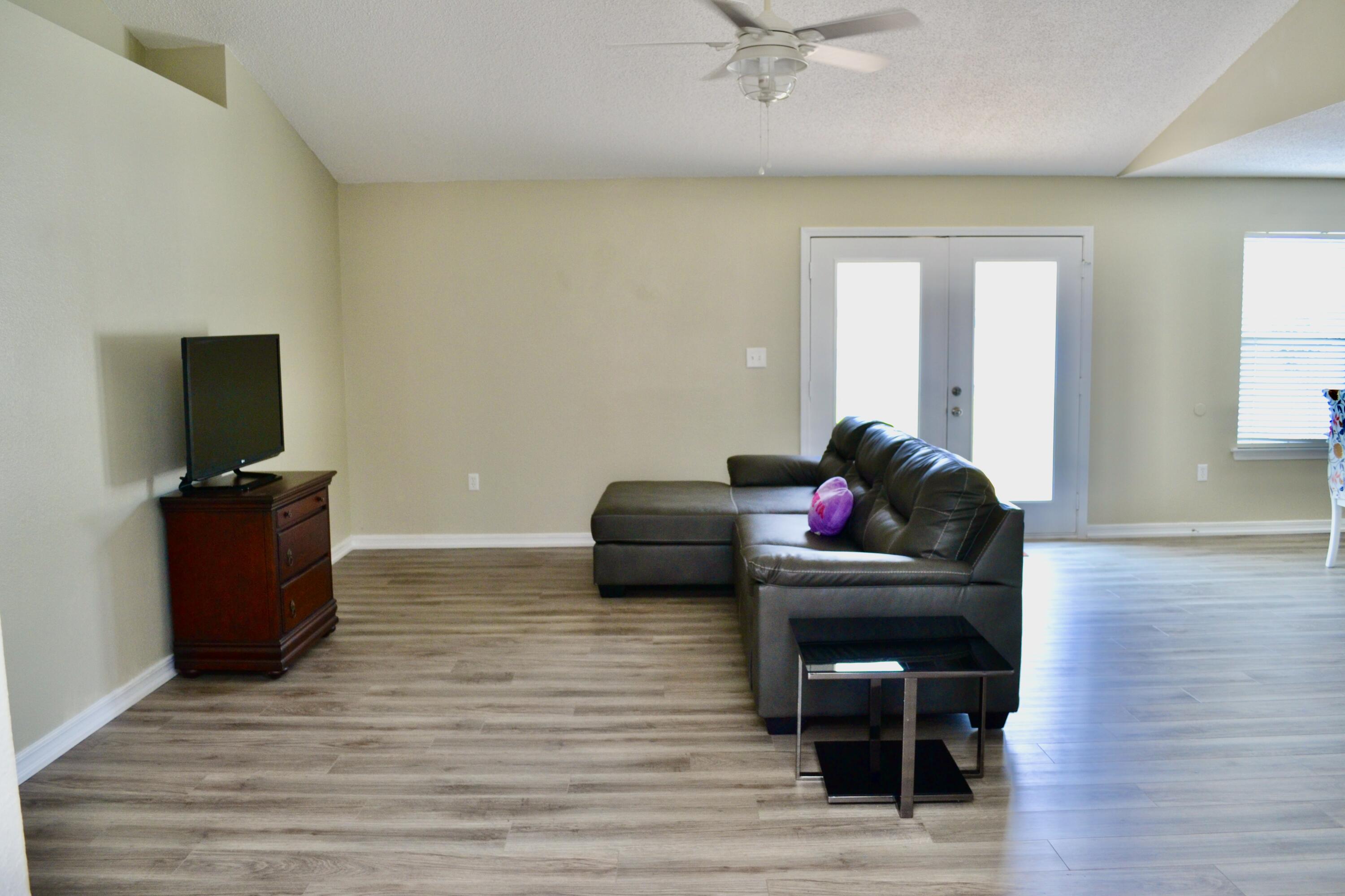 SKY RIDGE ESTATES 1ST ADD - Residential