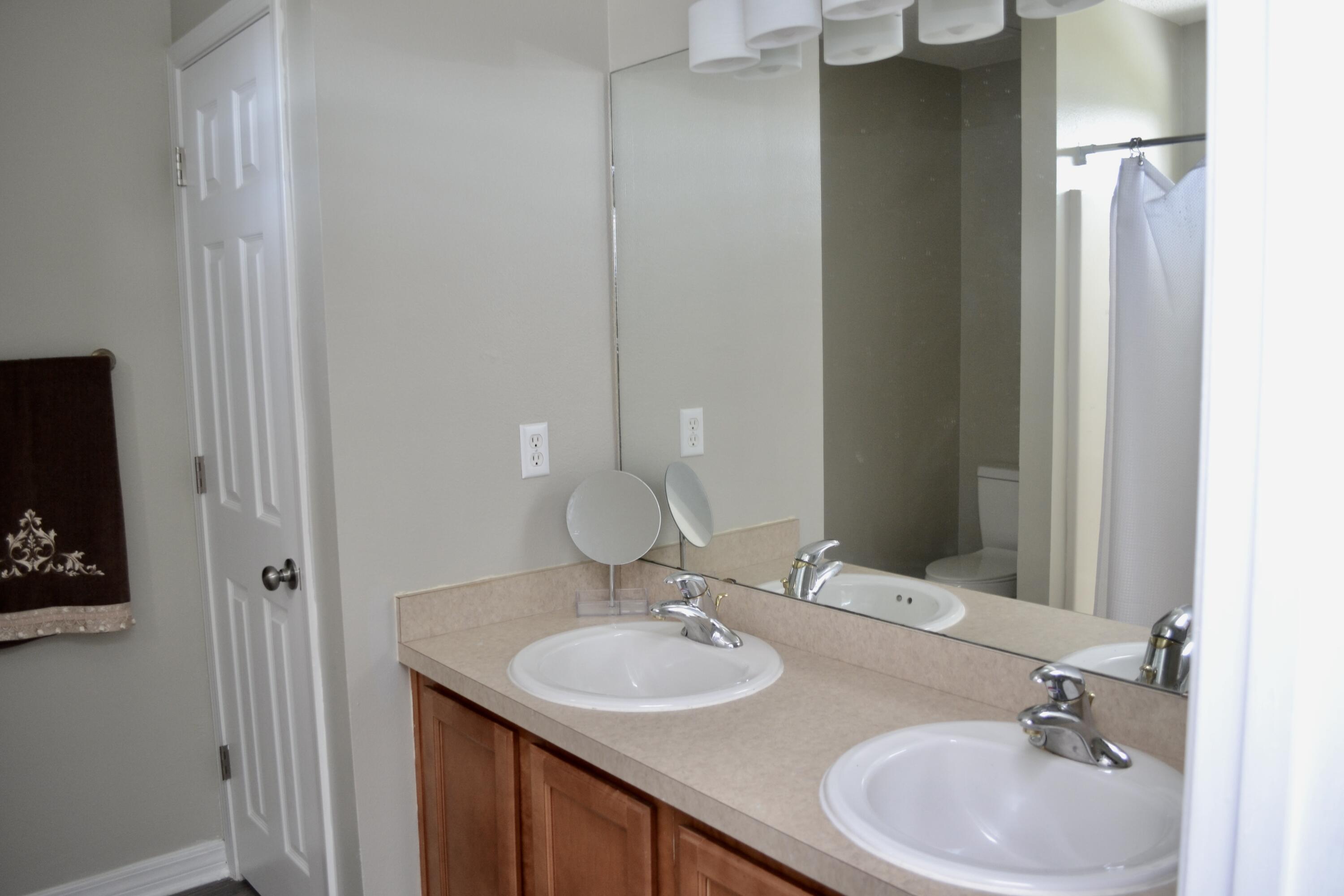 SKY RIDGE ESTATES 1ST ADD - Residential