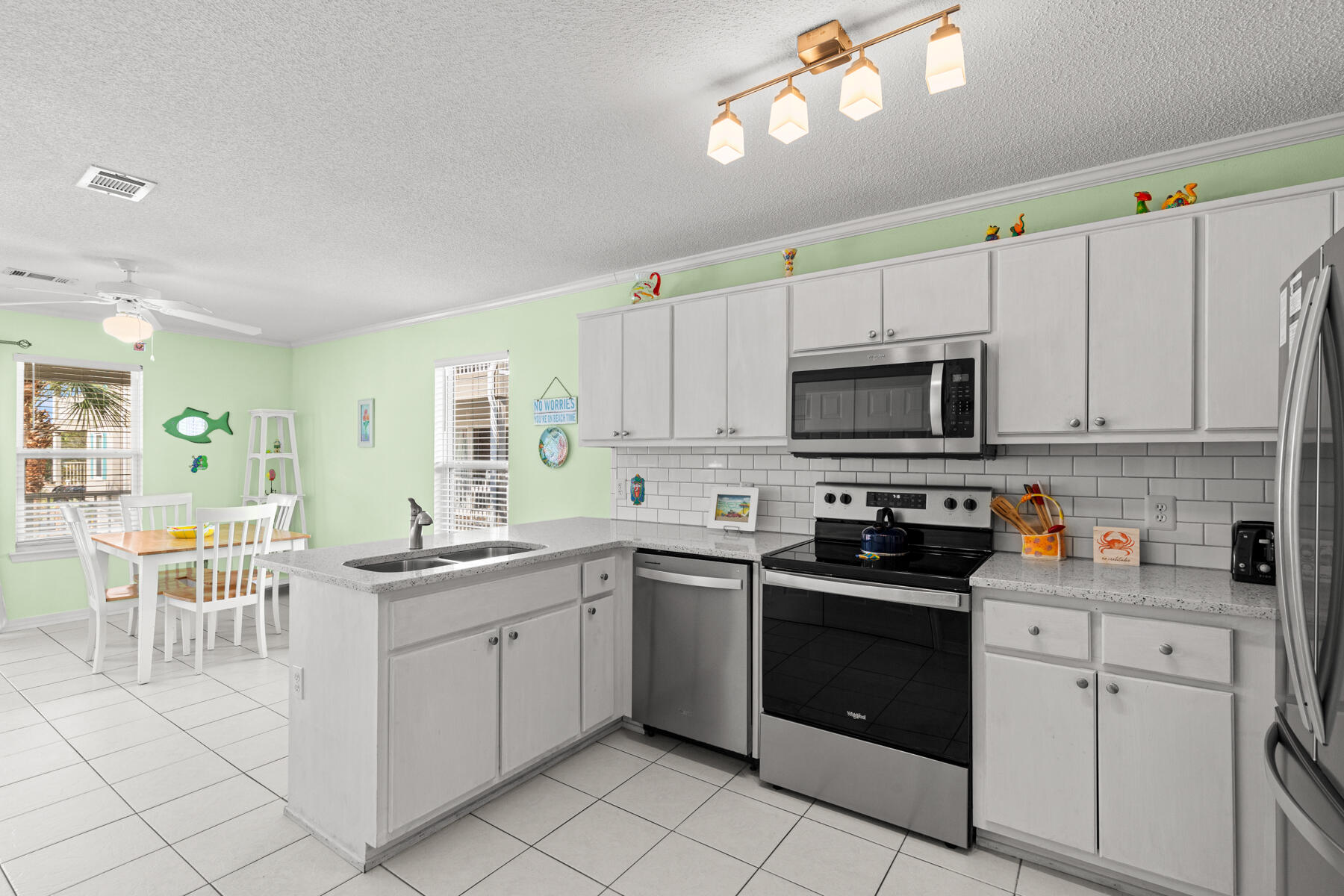 ROLLIN TIDE VILLAS - Residential