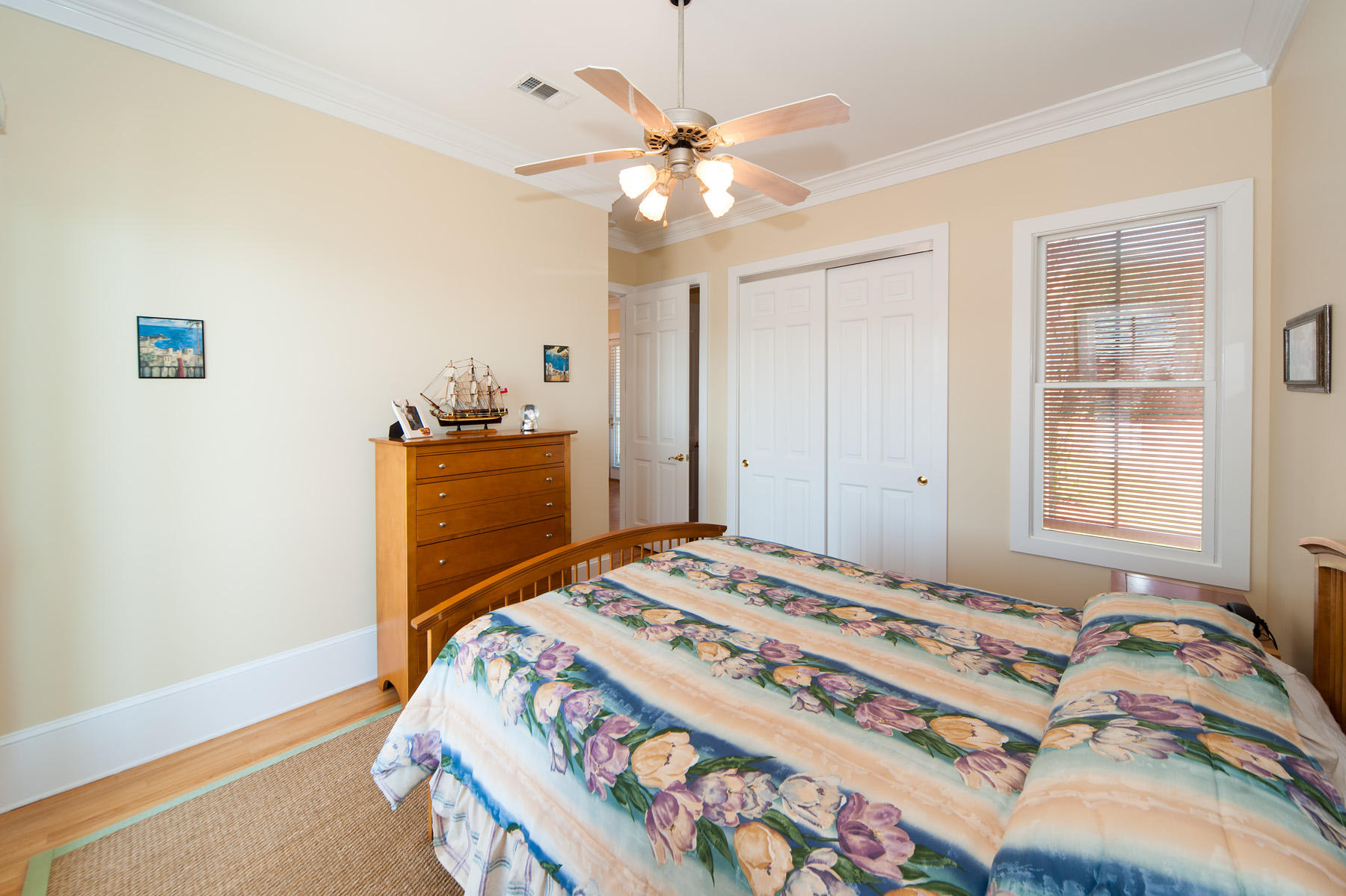 LAKEWOOD POINTE ESTATES - Residential