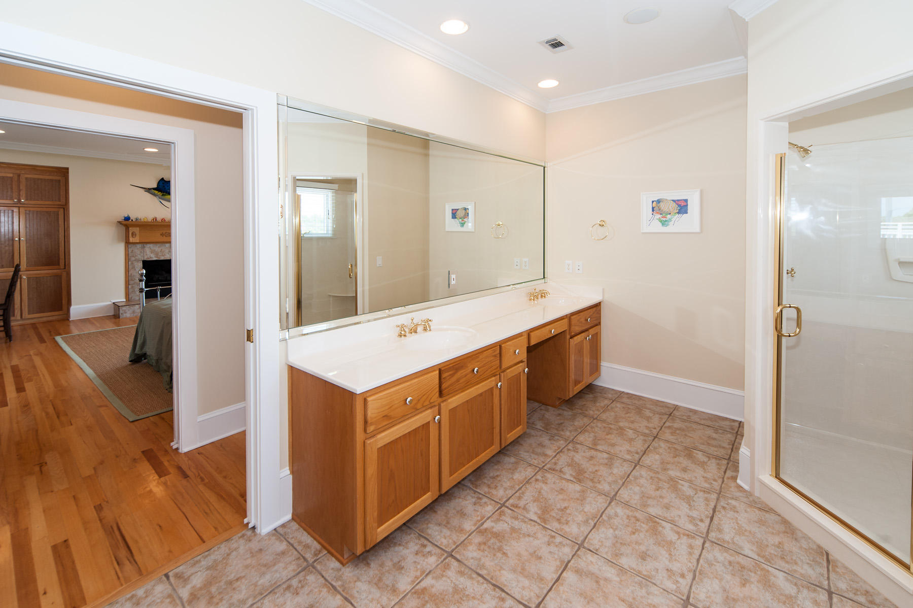 LAKEWOOD POINTE ESTATES - Residential