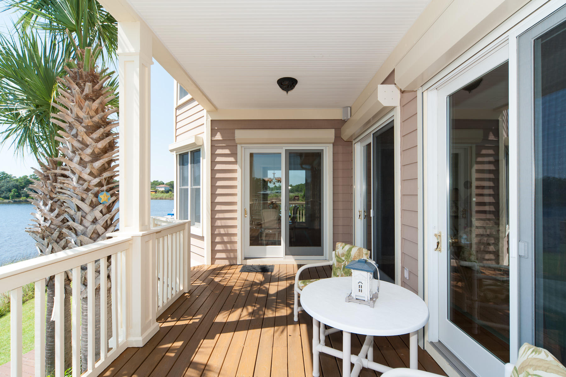 LAKEWOOD POINTE ESTATES - Residential