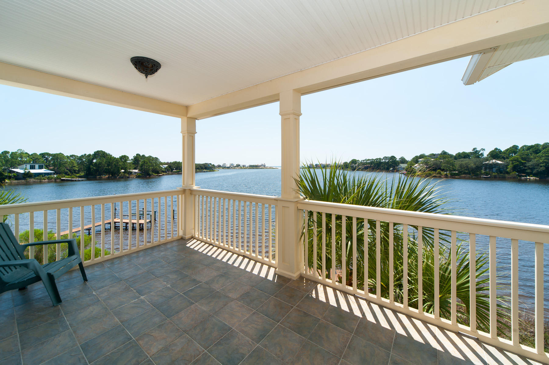 LAKEWOOD POINTE ESTATES - Residential