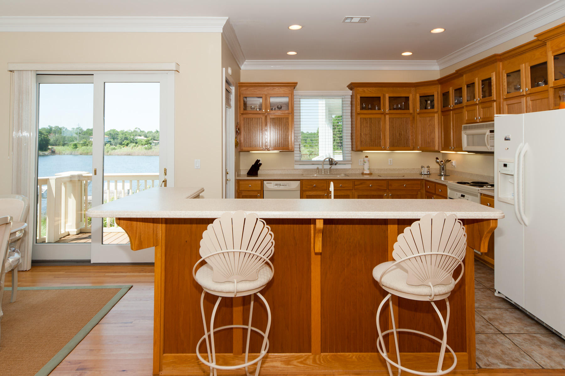 LAKEWOOD POINTE ESTATES - Residential