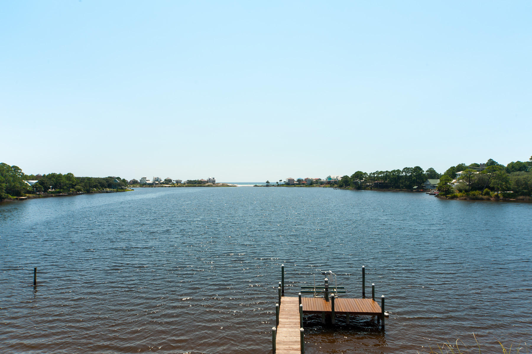 LAKEWOOD POINTE ESTATES - Residential