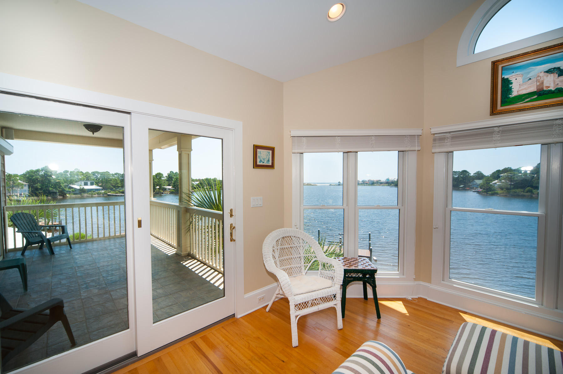 LAKEWOOD POINTE ESTATES - Residential