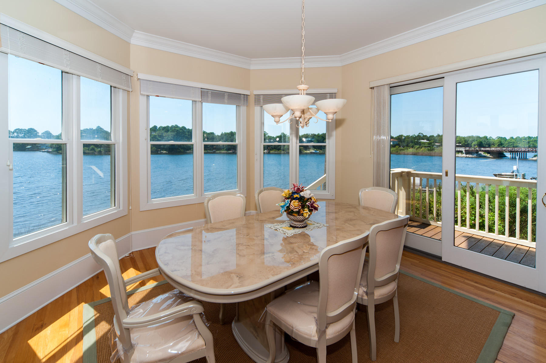 LAKEWOOD POINTE ESTATES - Residential