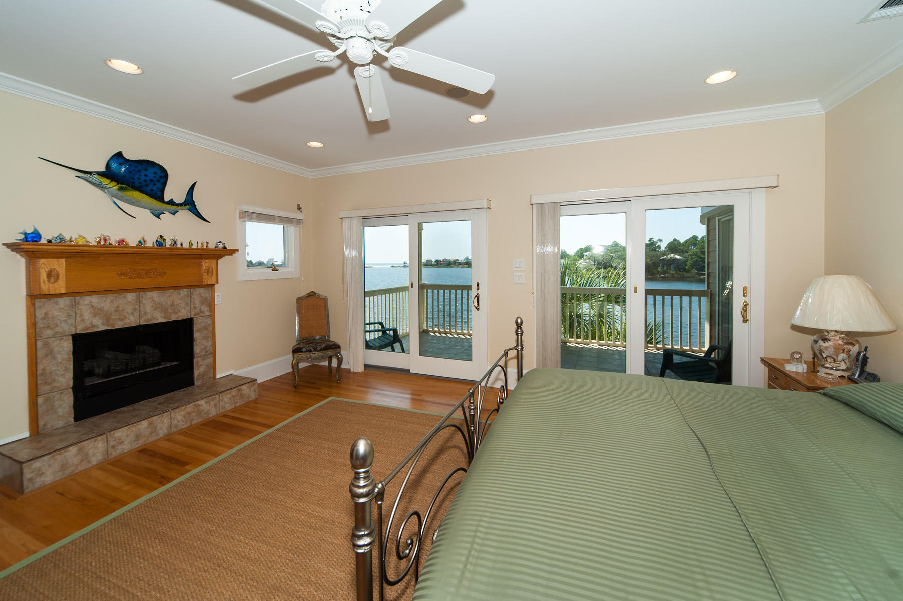 LAKEWOOD POINTE ESTATES - Residential