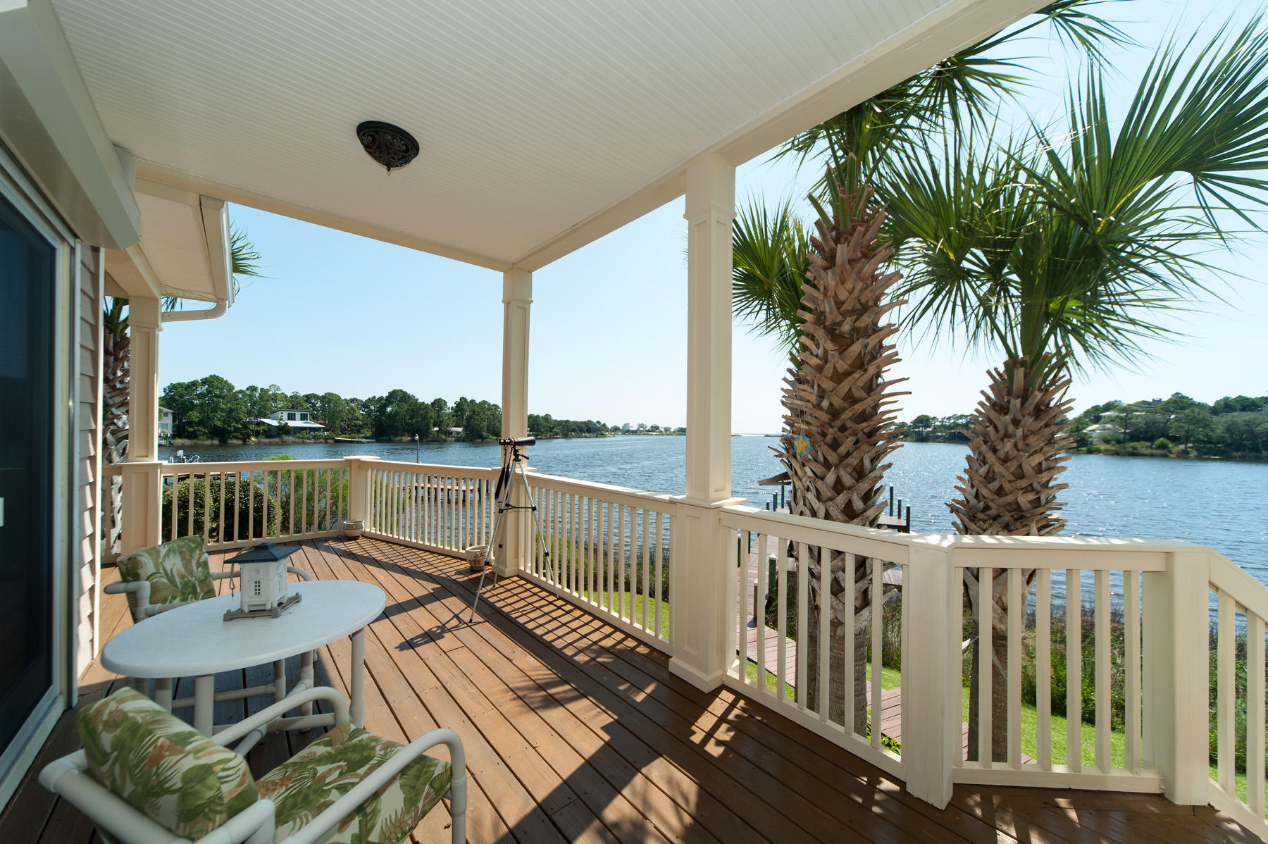 LAKEWOOD POINTE ESTATES - Residential