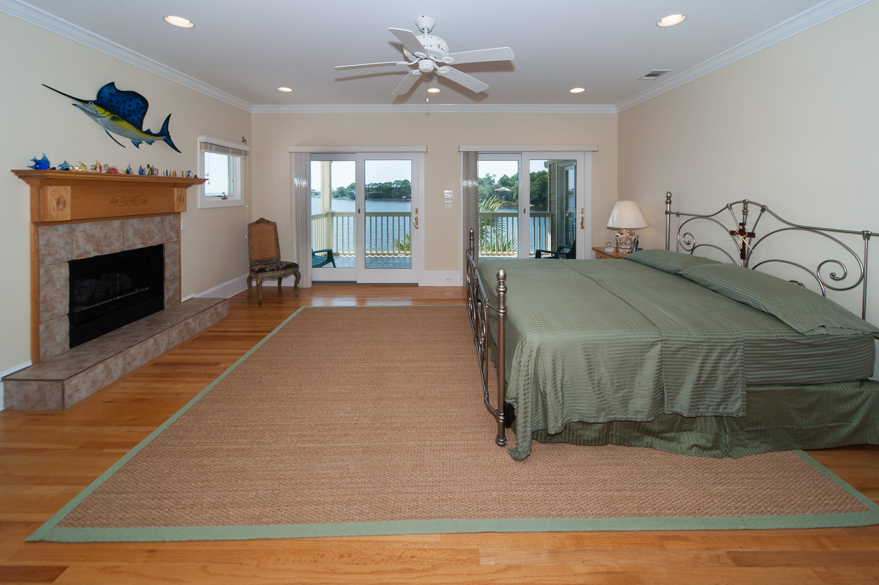 LAKEWOOD POINTE ESTATES - Residential