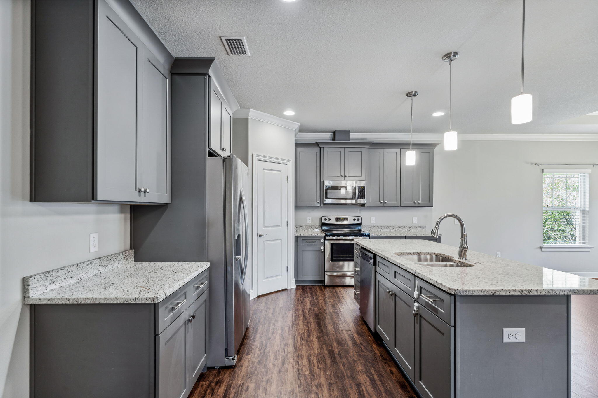 AZALEA ESTATES - Residential Lease