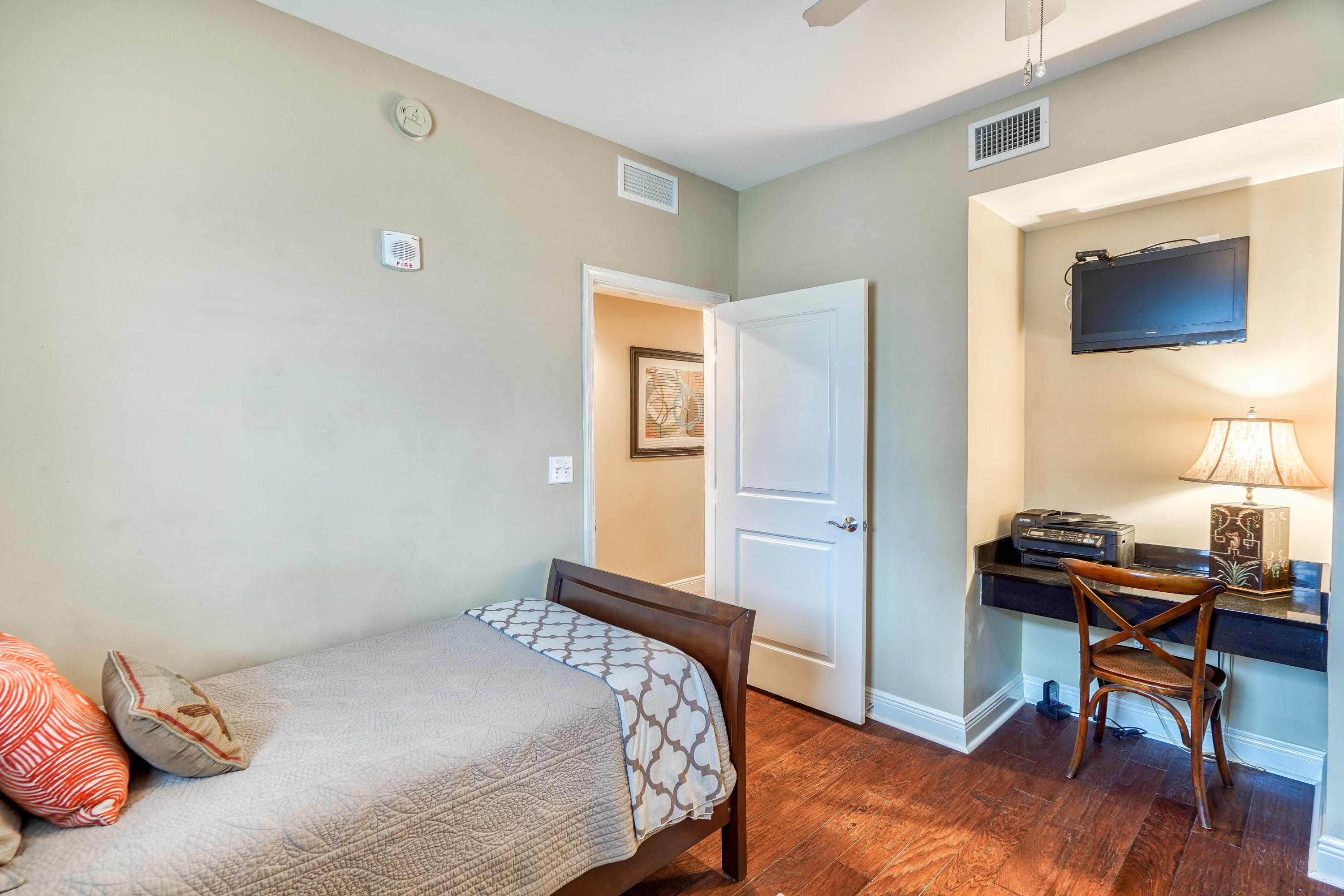 Sterling Breeze - Residential