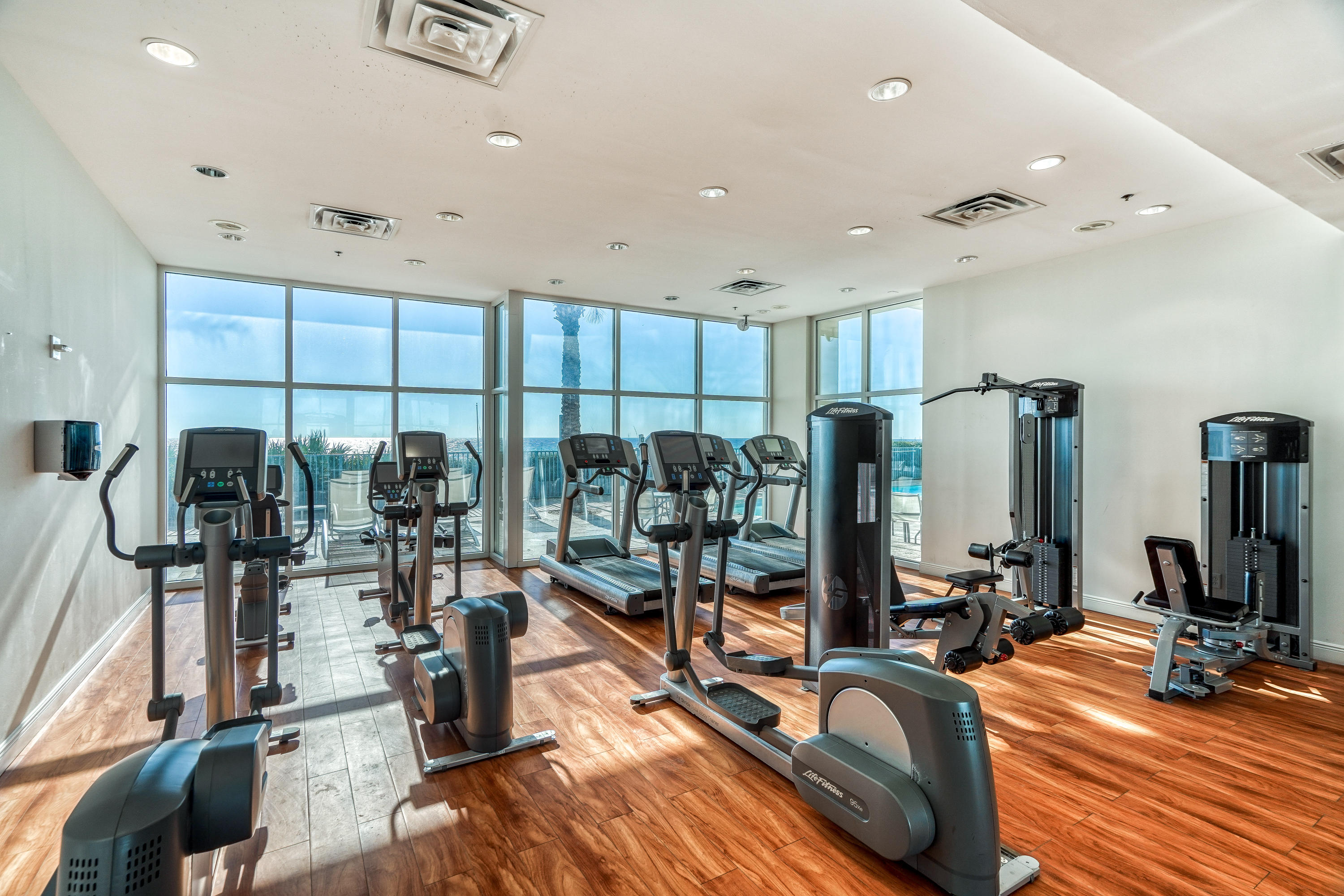 Sterling Breeze - Residential