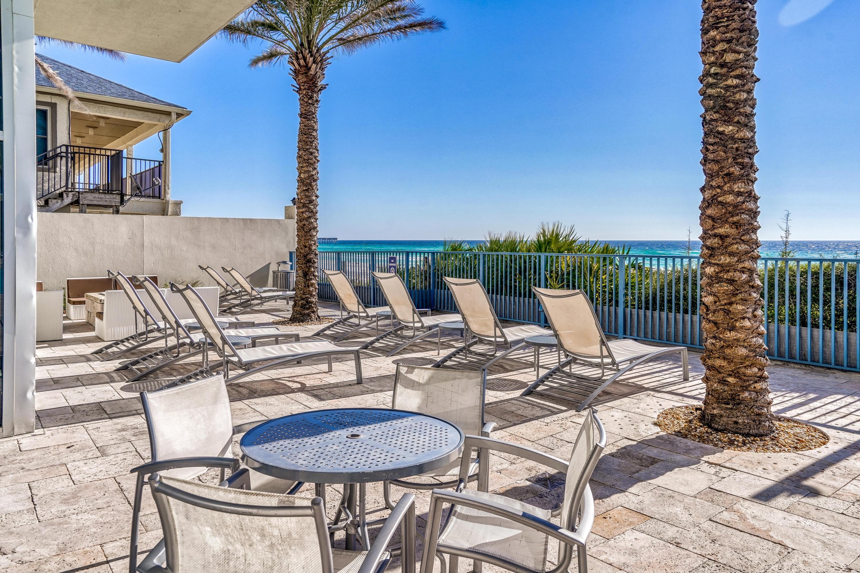 Sterling Breeze - Residential