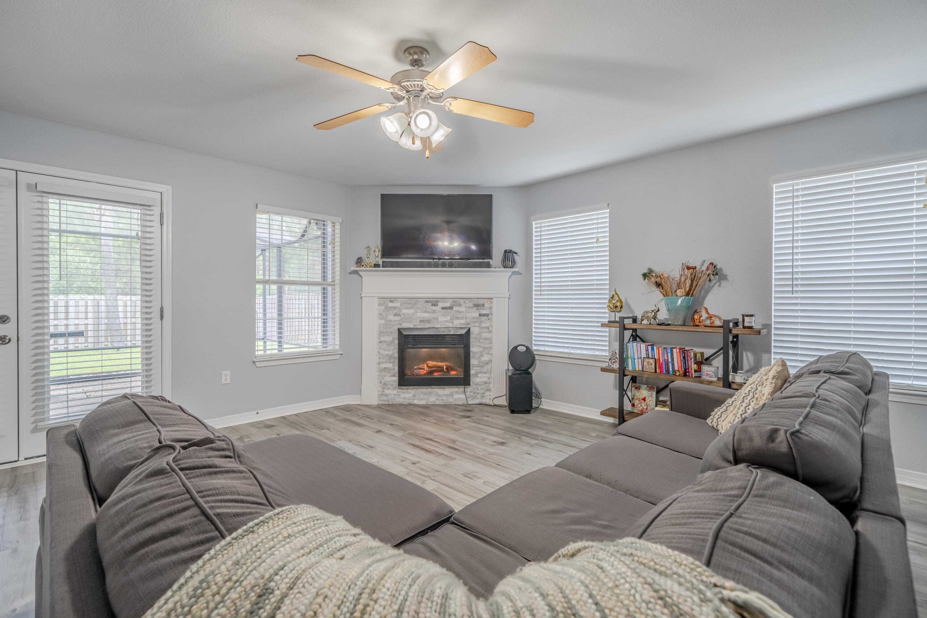 DRIFTWOOD ESTATES - Residential