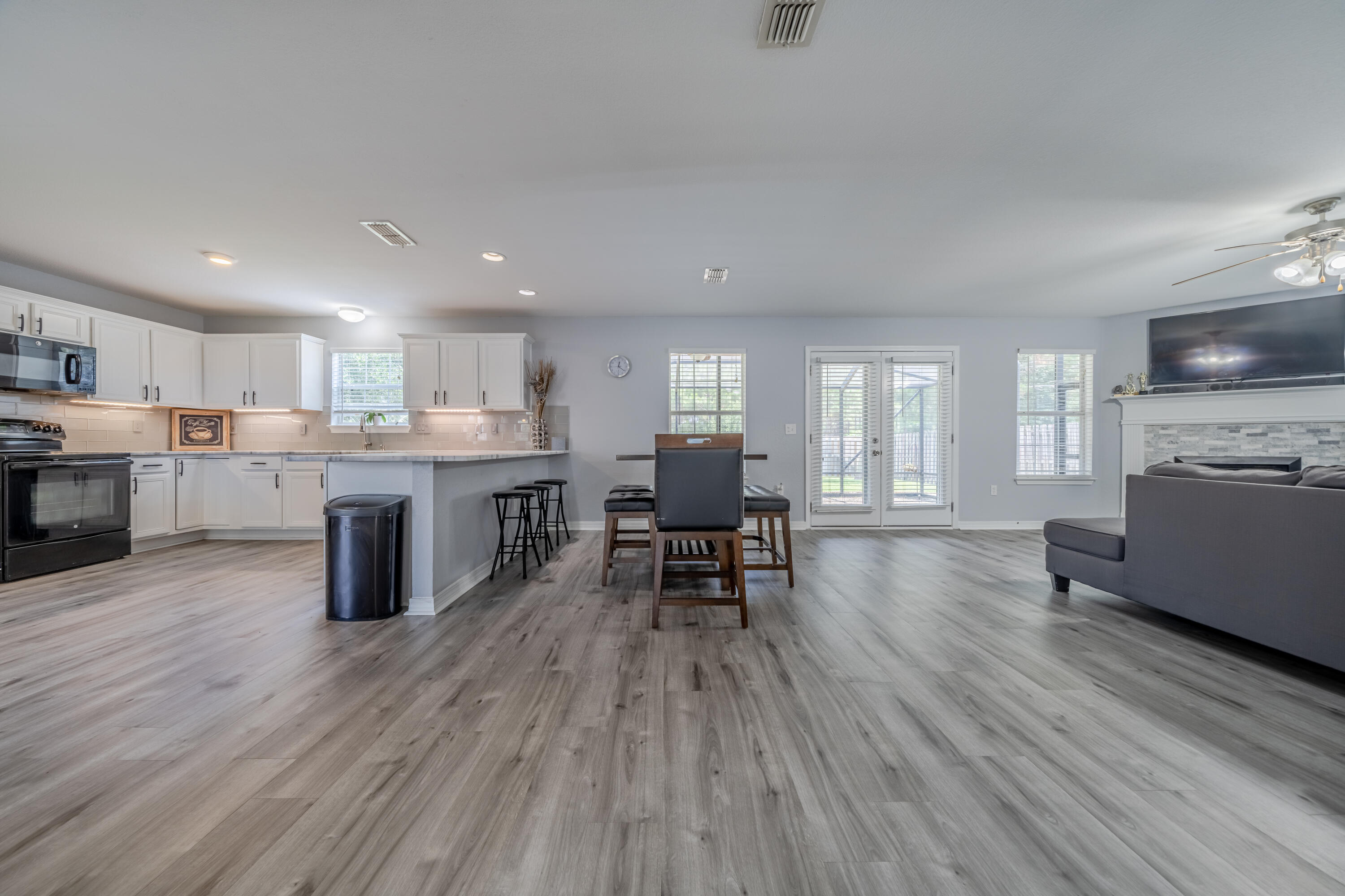 DRIFTWOOD ESTATES - Residential