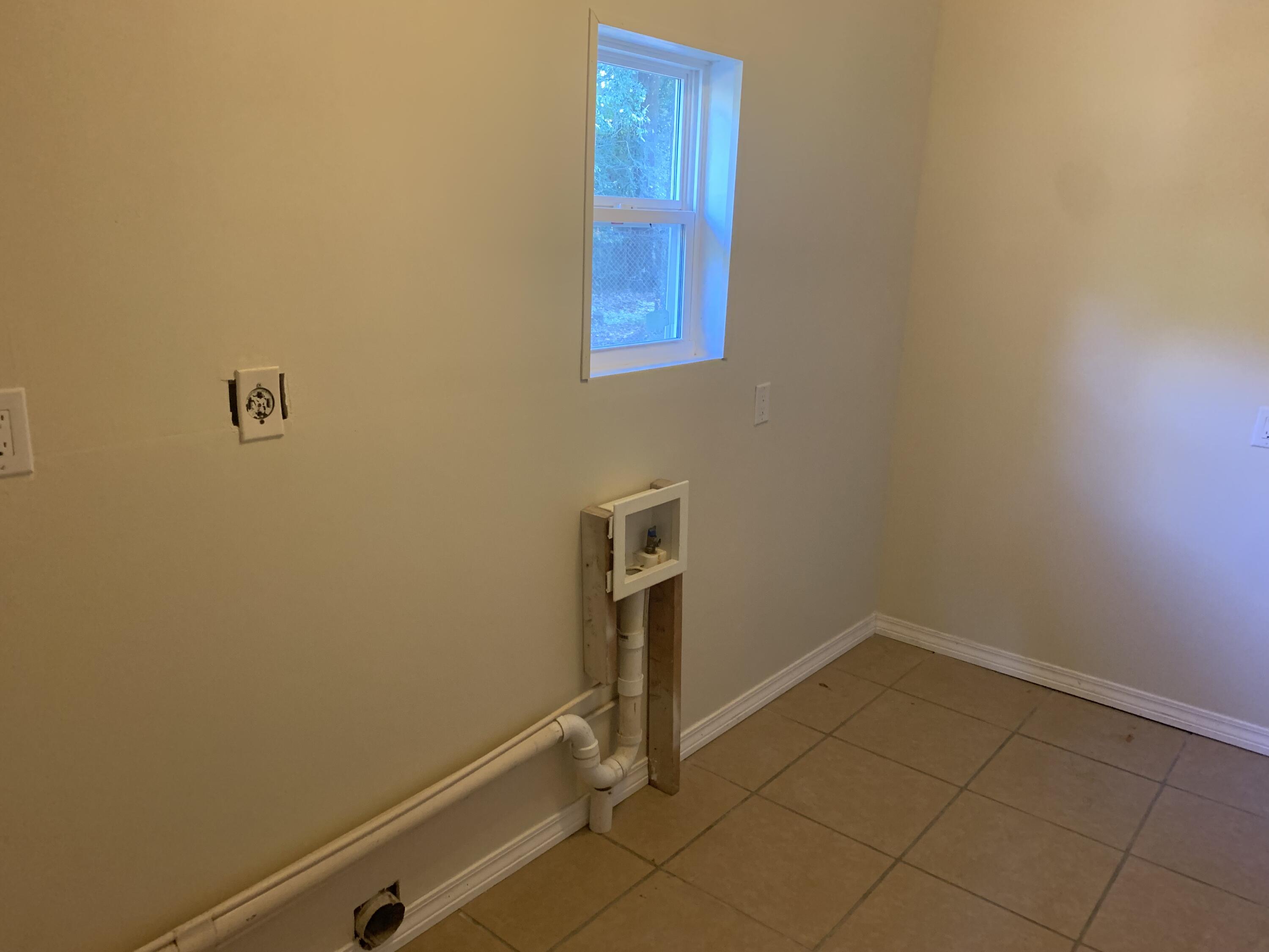 METES & BOUNDS - Residential Lease