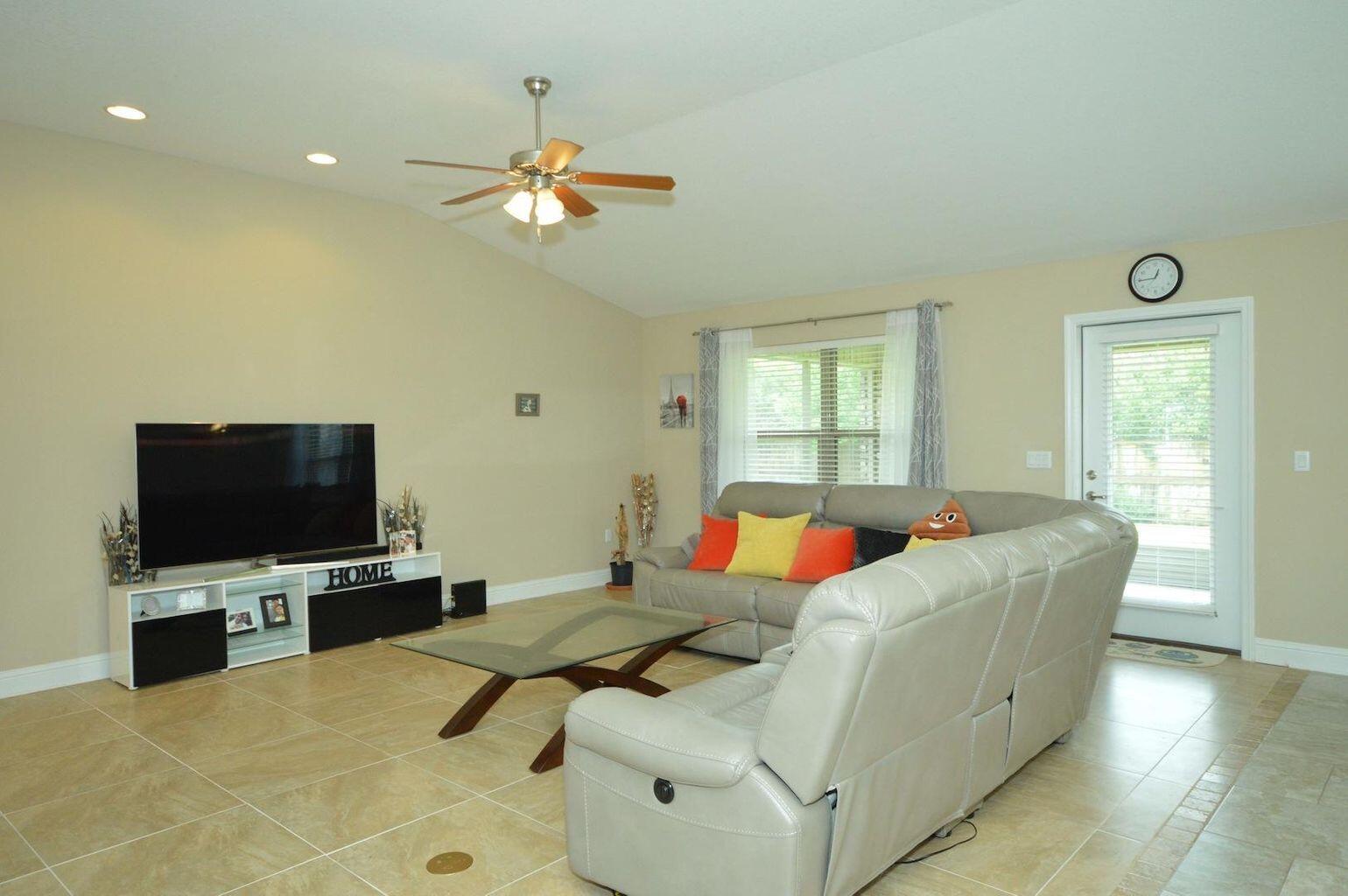 THE MEADOWS - Residential