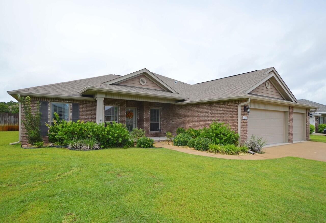 THE MEADOWS - Residential