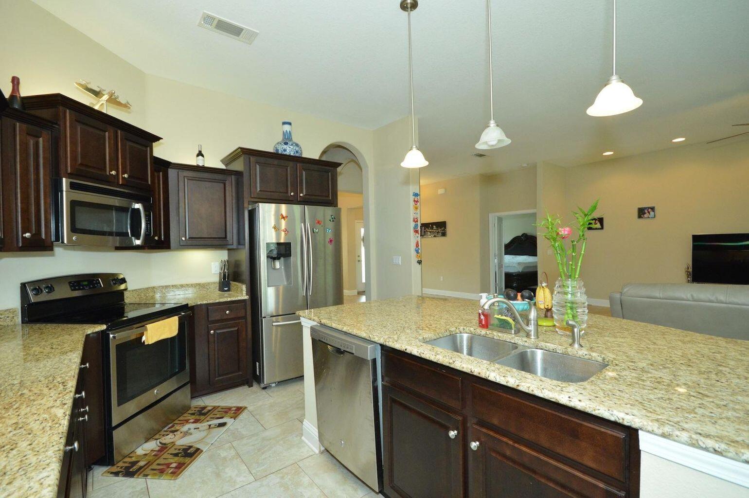 THE MEADOWS - Residential