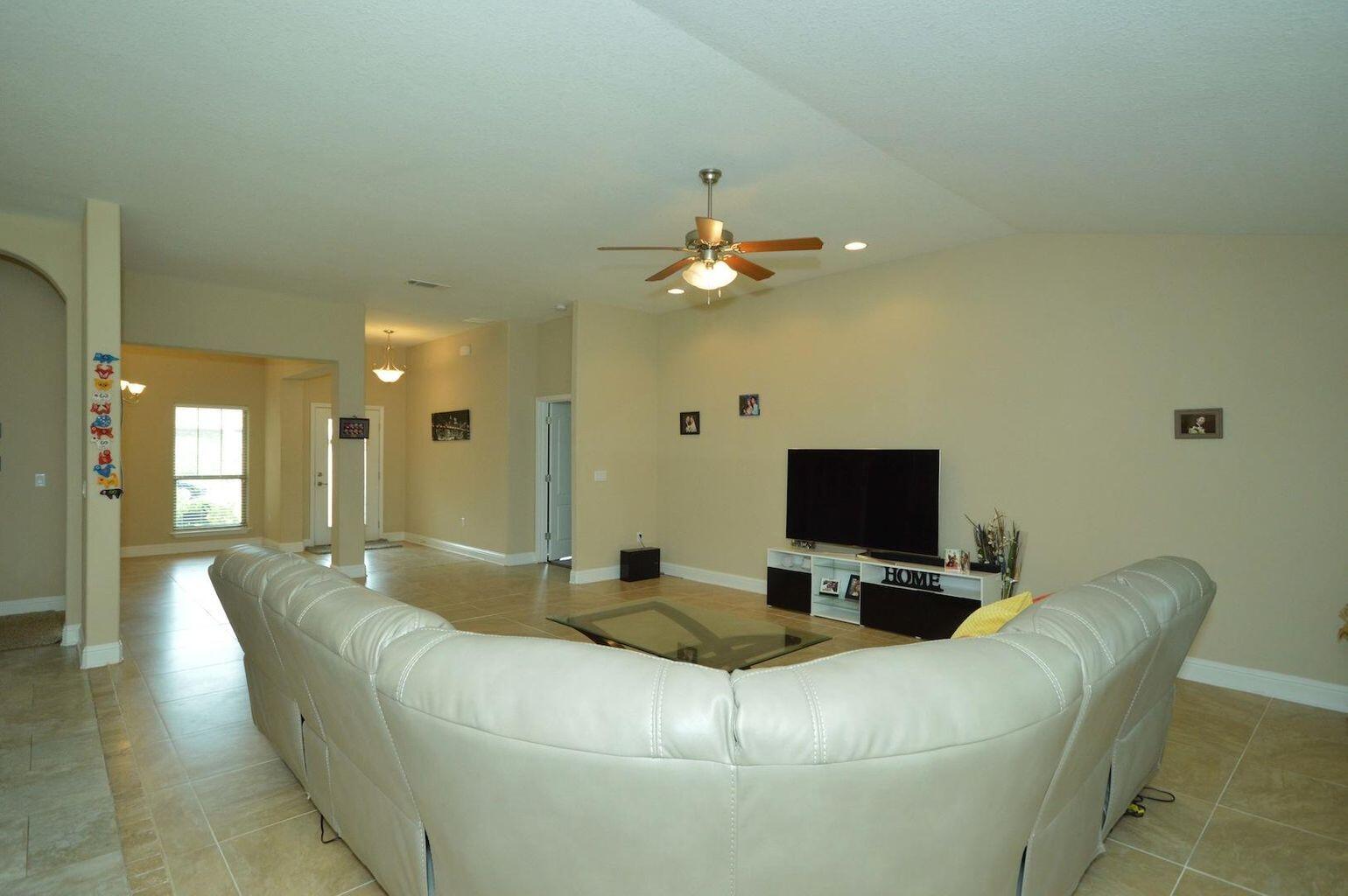 THE MEADOWS - Residential